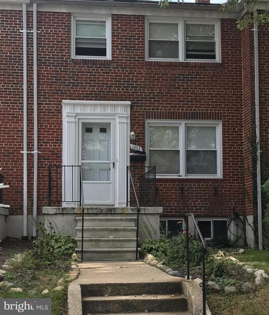 PRICE APPROVED BY LENDER! Great for Investor or Homeowner! Well maintained town home with large bedrooms, fully finished lower level with club room and laundry room! Home is being sold as-is; Seller will make no repairs.