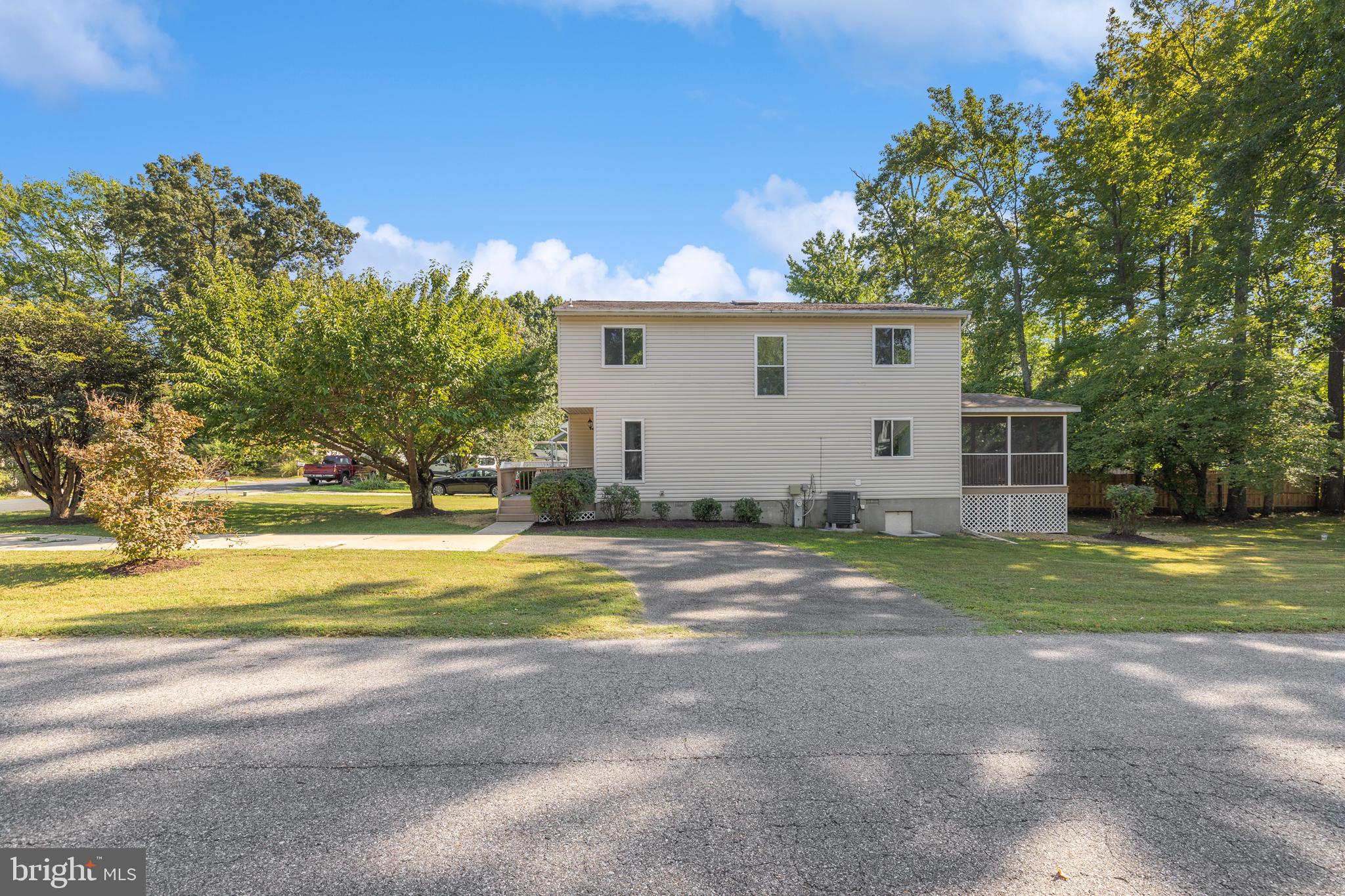 ARUNDEL ON THE BAY - Residential