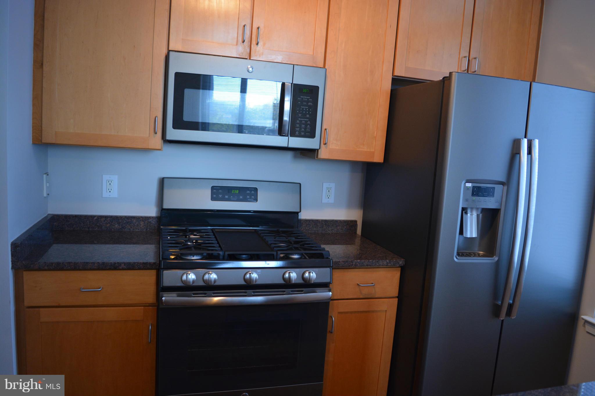 STATION SQUARE - Residential Lease