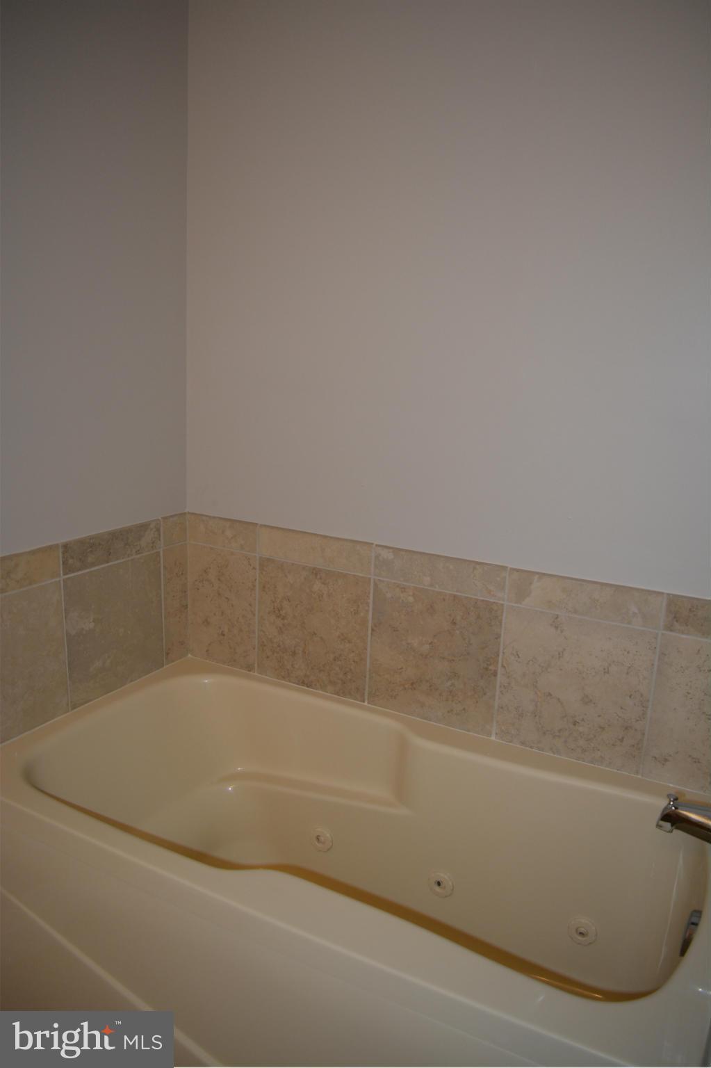 STATION SQUARE - Residential Lease