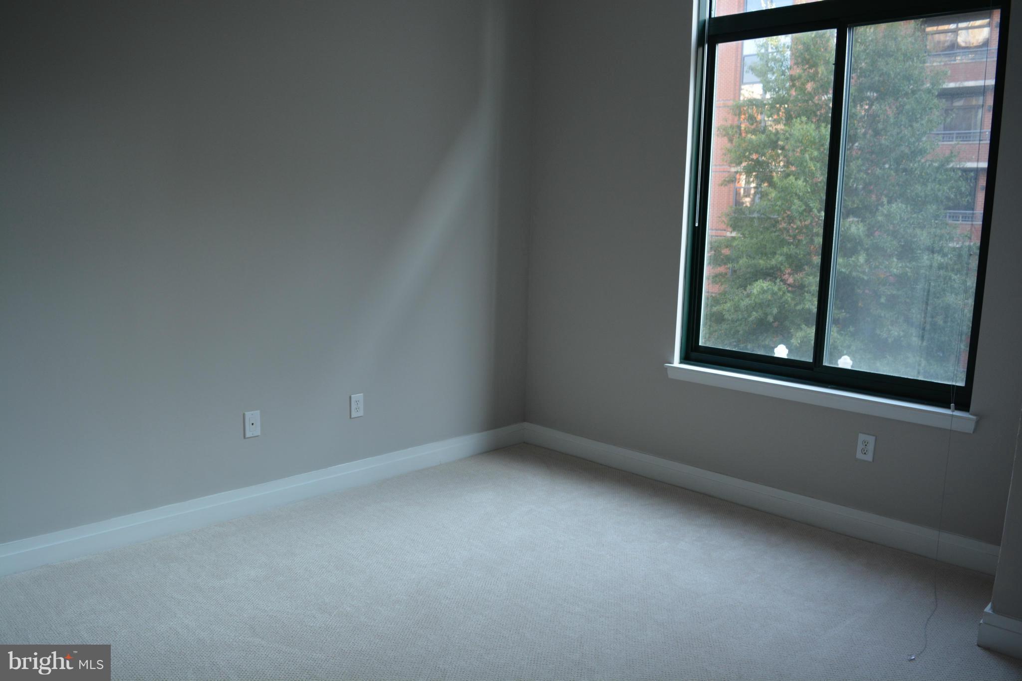 STATION SQUARE - Residential Lease