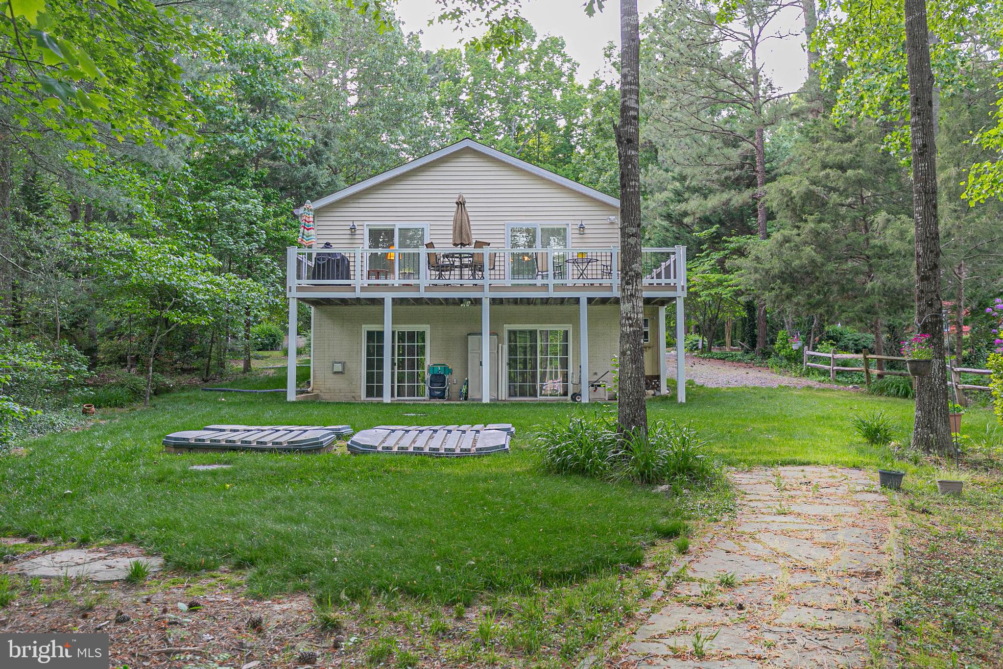 LAKE CAROLINE - Residential