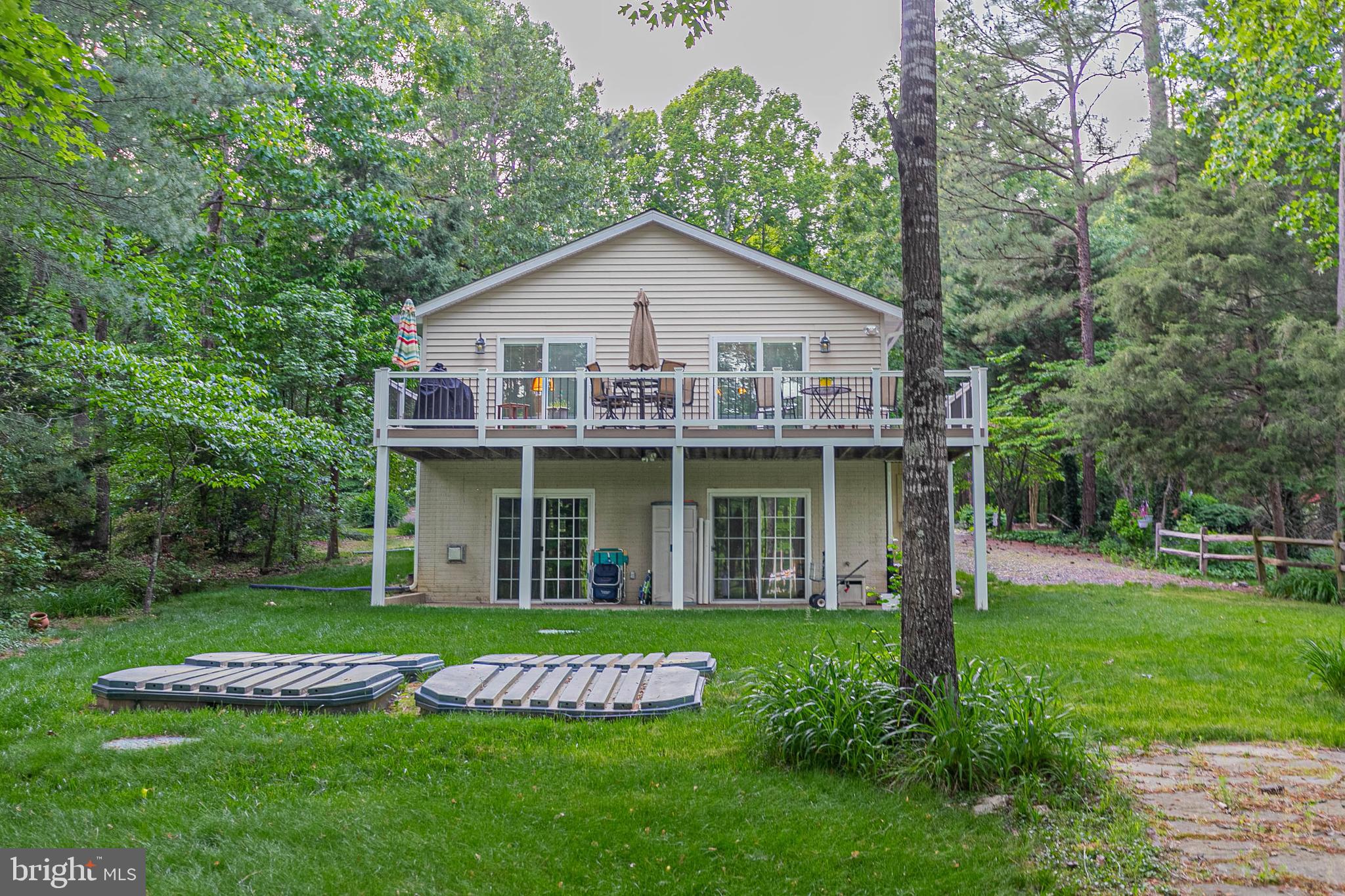 LAKE CAROLINE - Residential