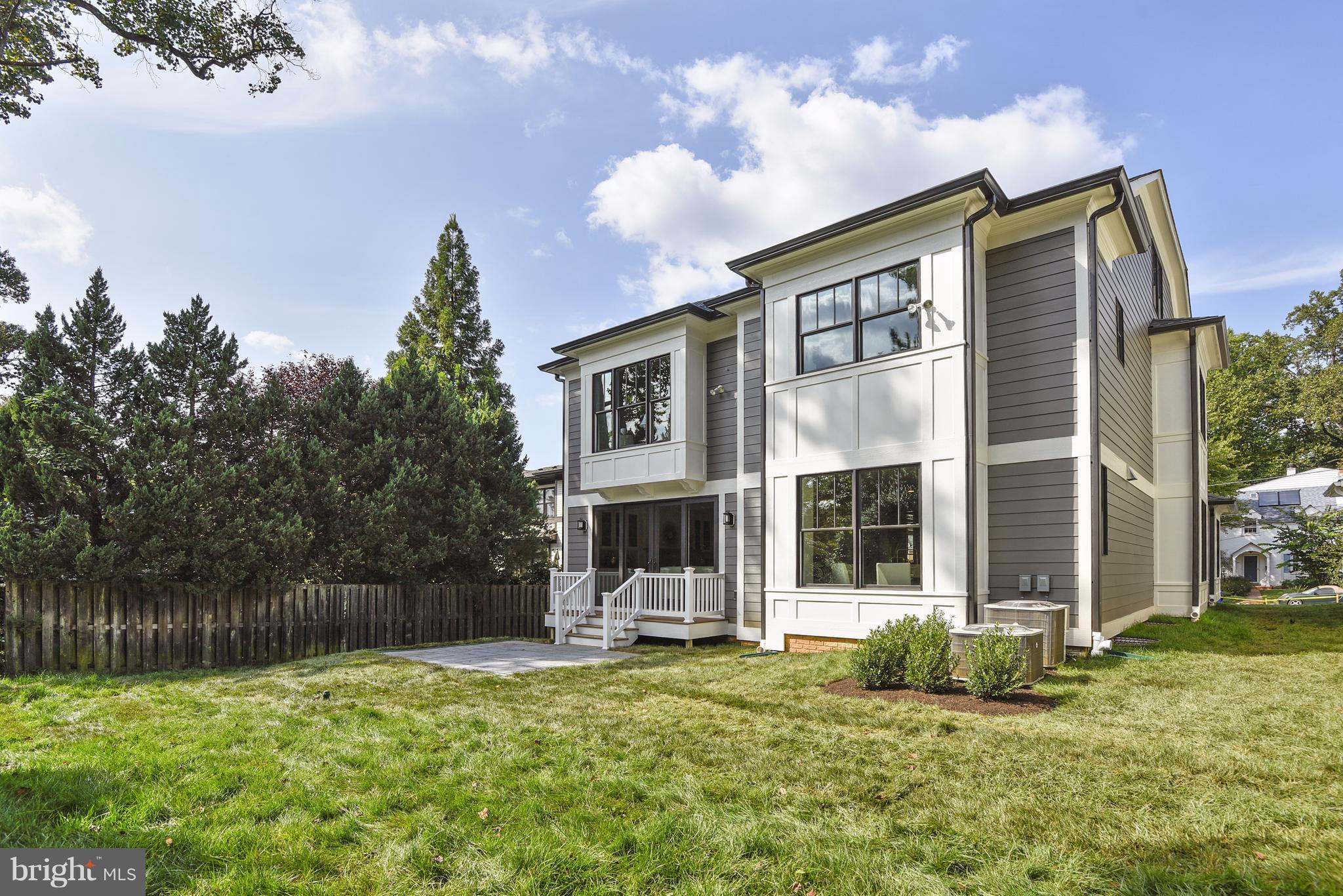 HUNTINGTON TERRACE - Residential