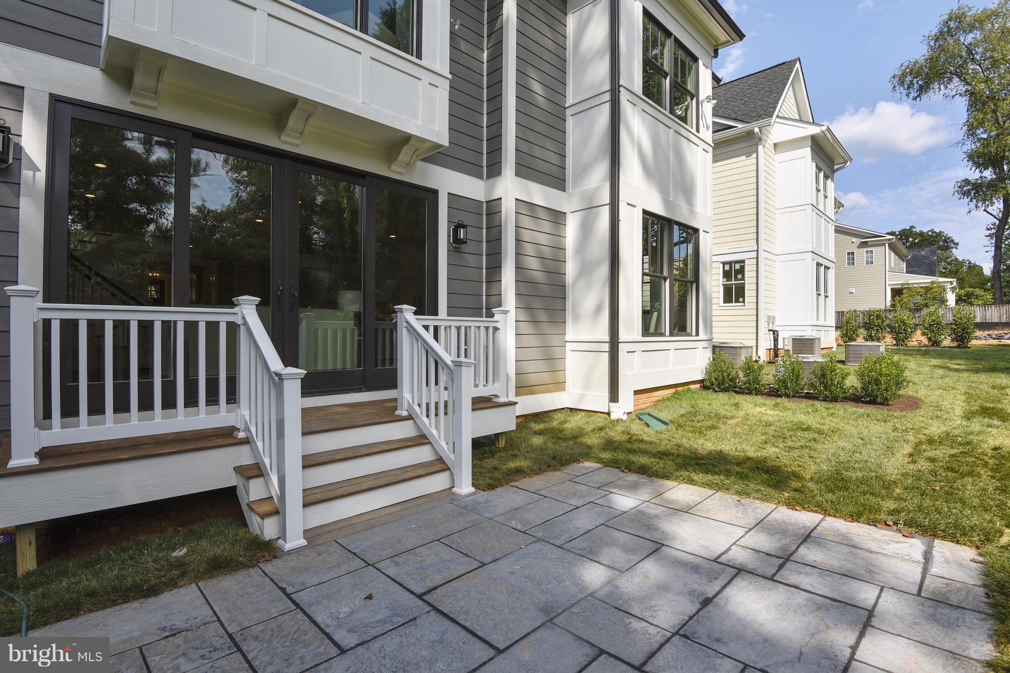 HUNTINGTON TERRACE - Residential