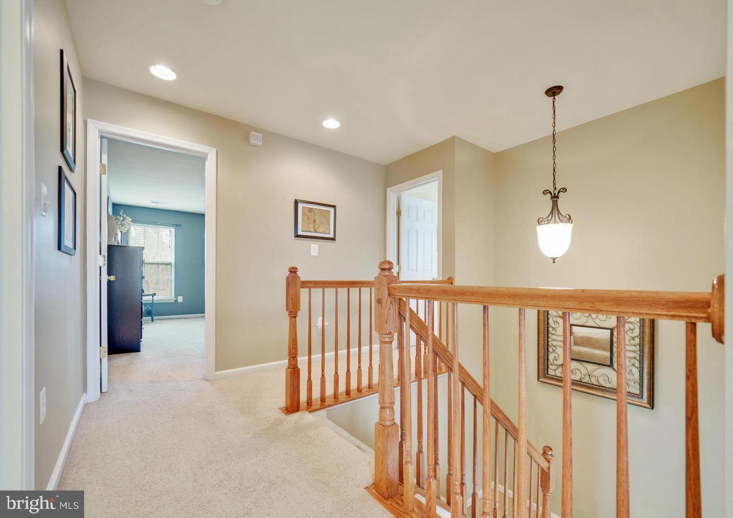 CARRIAGE HILL AT FALLS - Residential Lease