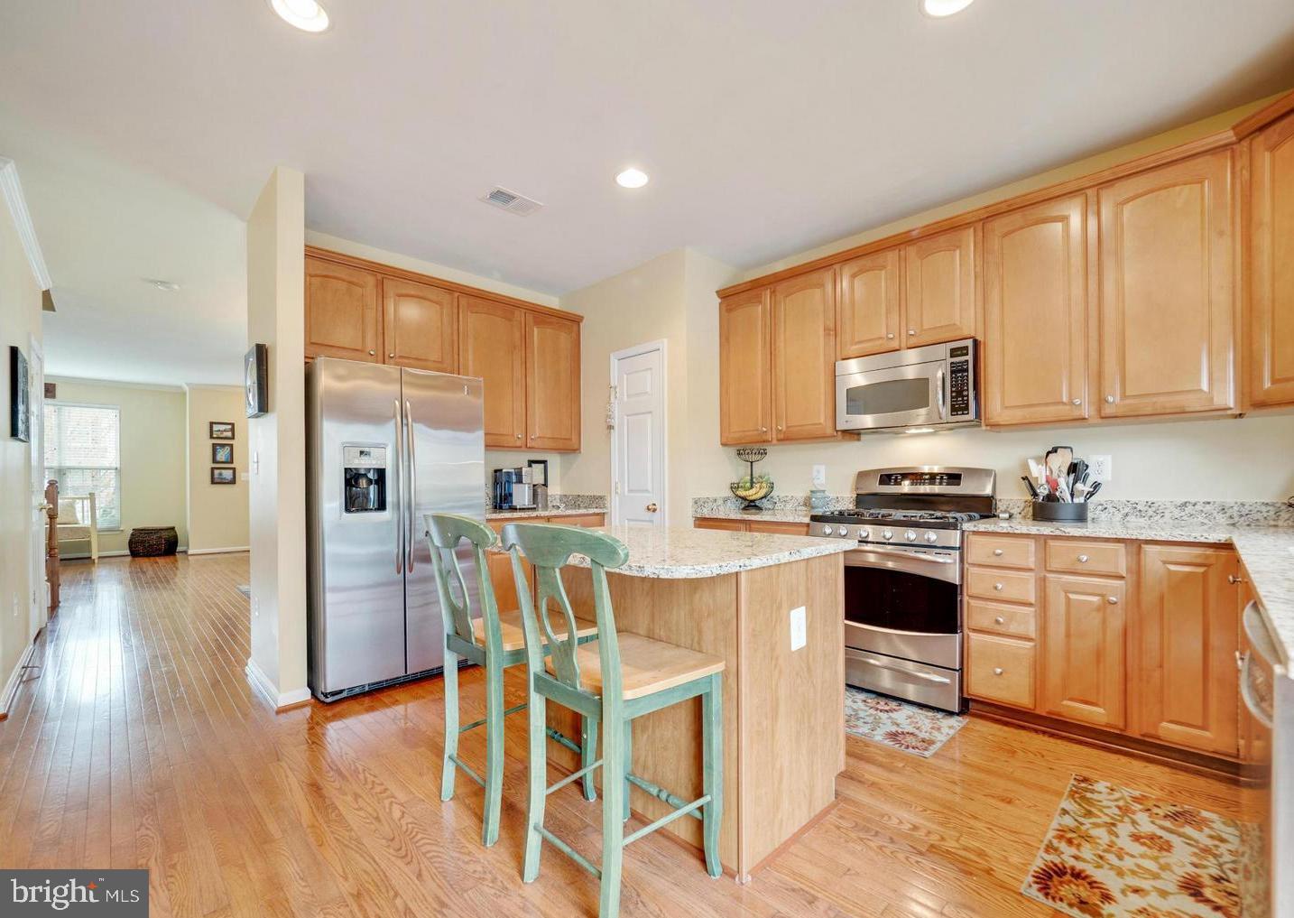 CARRIAGE HILL AT FALLS - Residential Lease