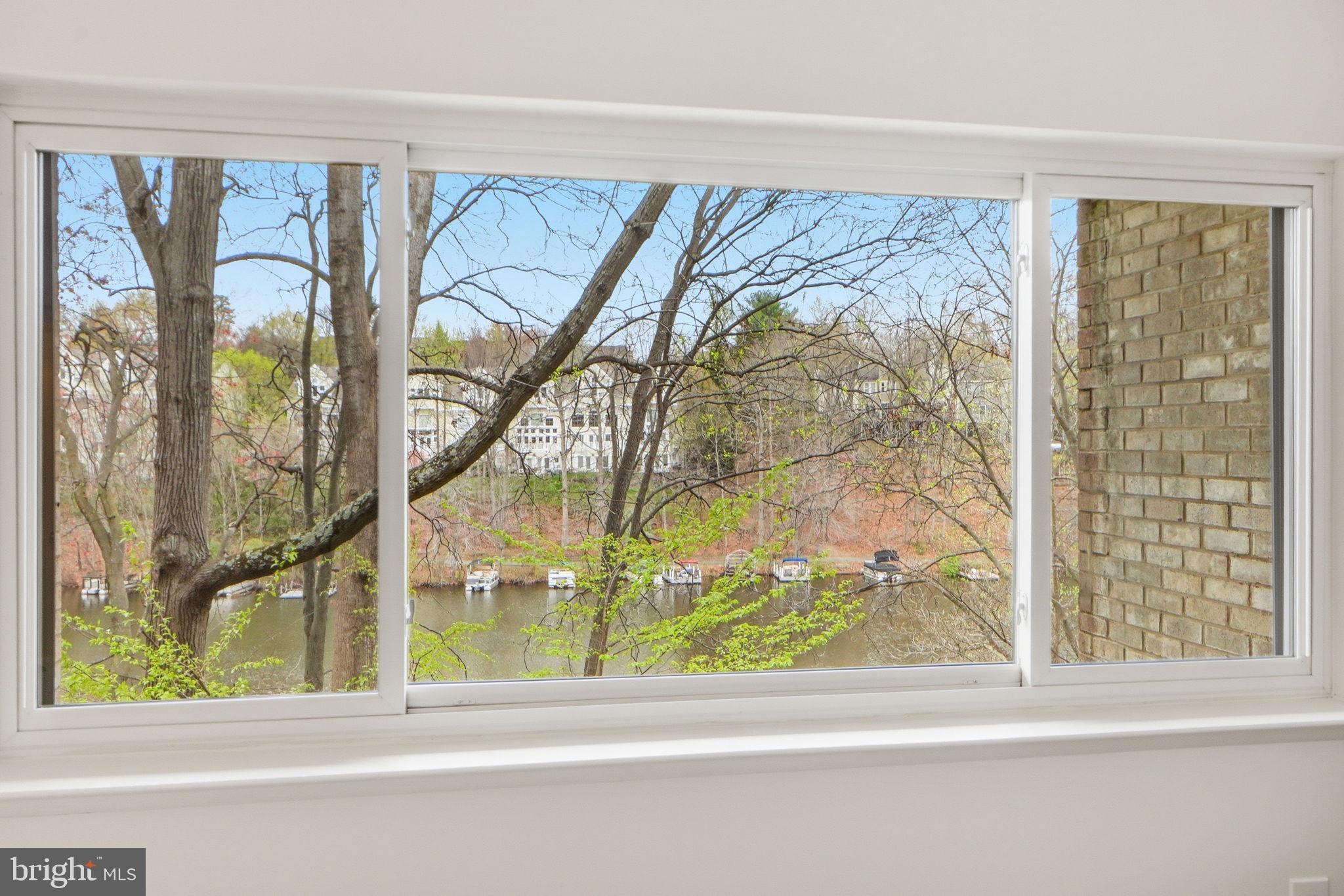 DOCKSIDE - Residential