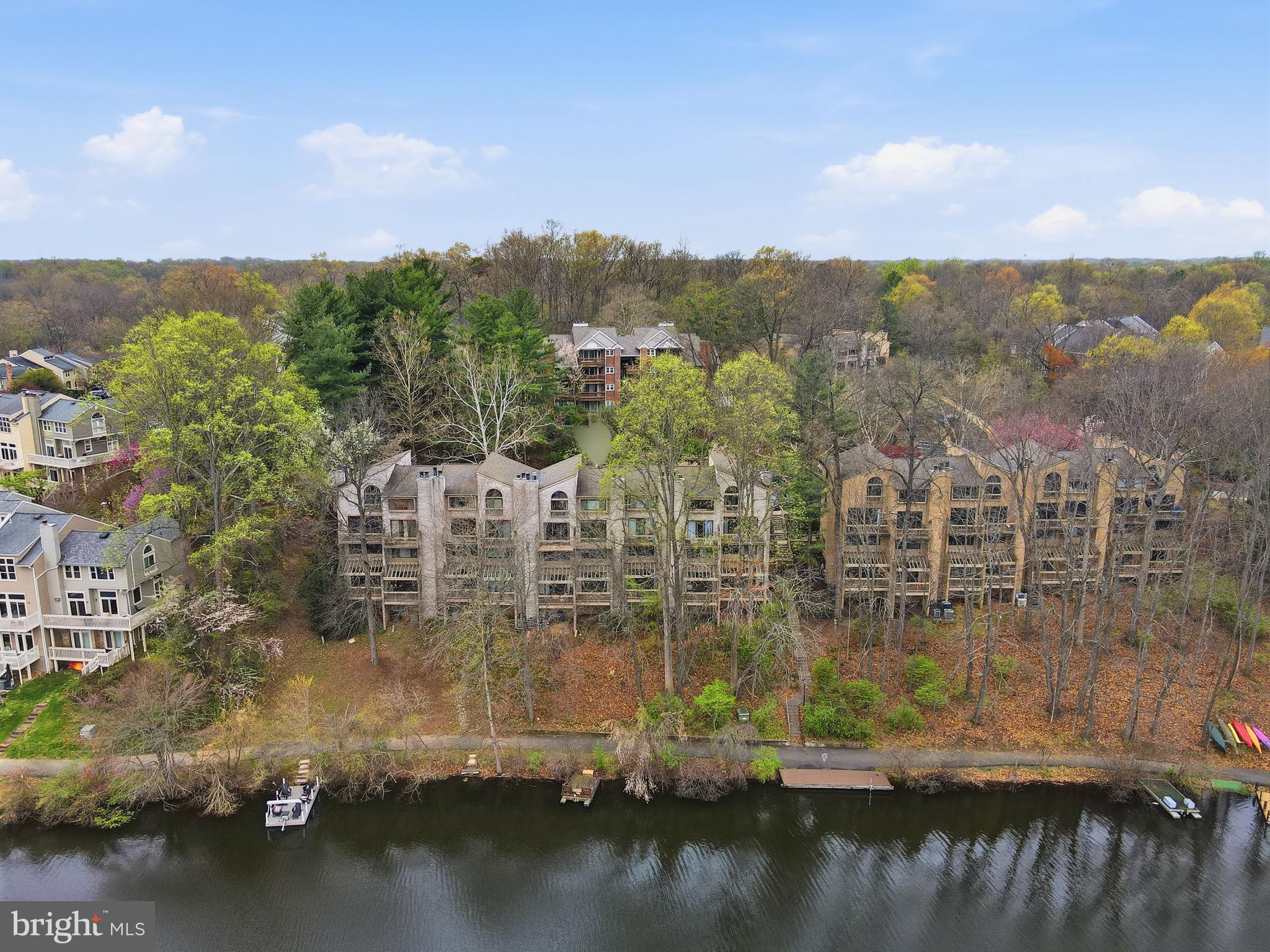 DOCKSIDE - Residential
