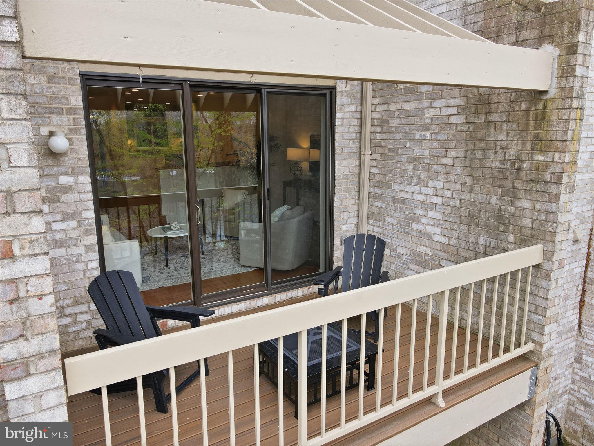 DOCKSIDE - Residential