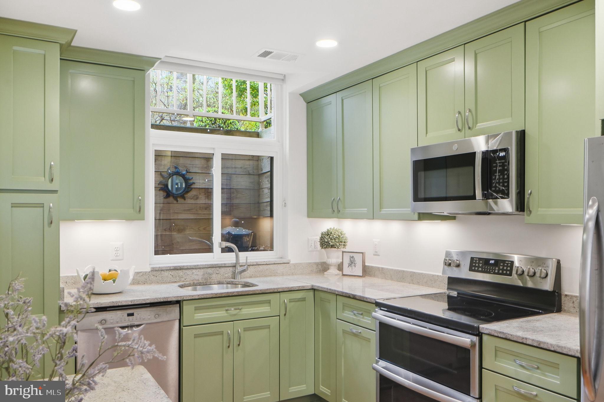 DOCKSIDE - Residential