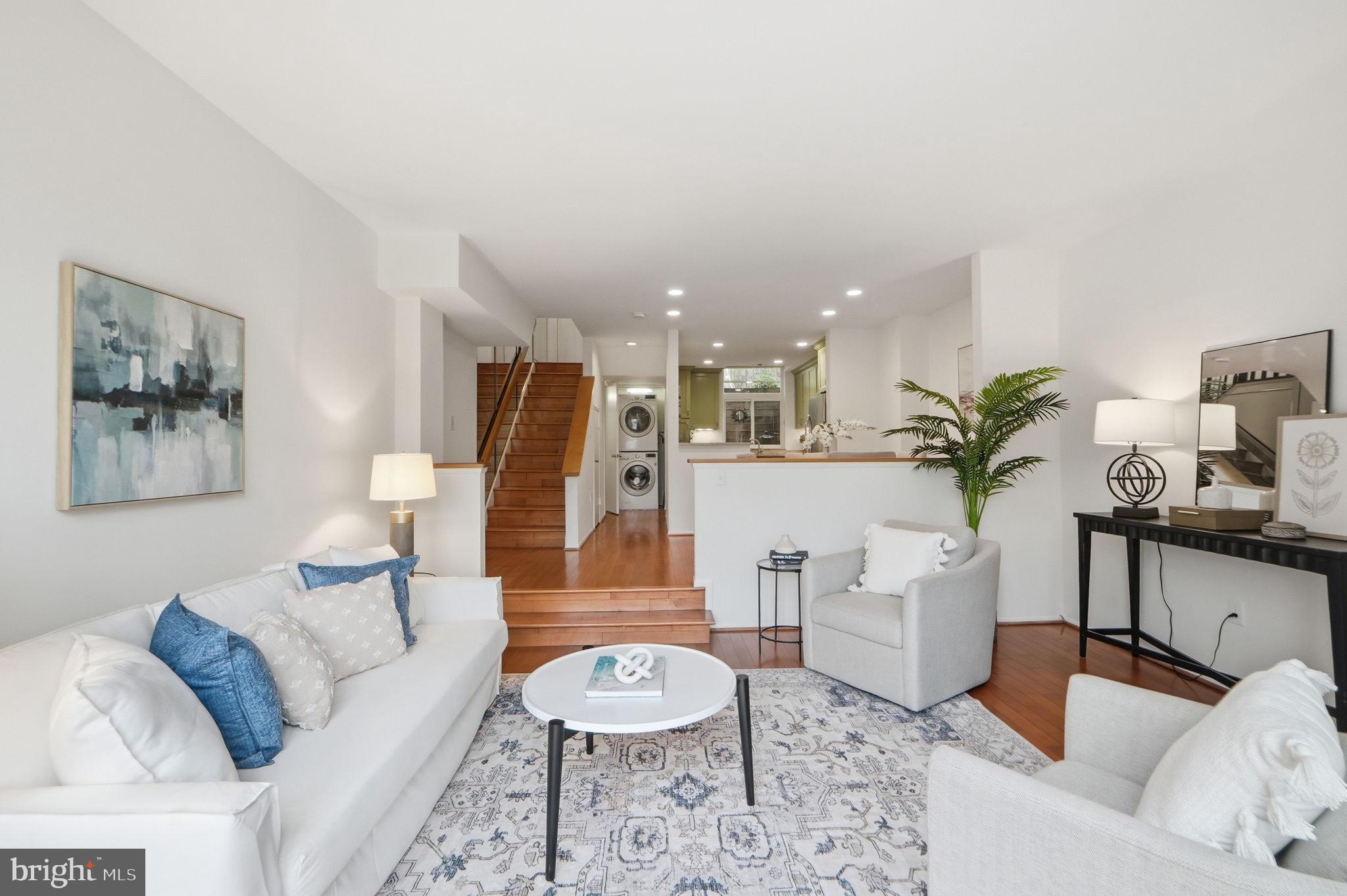 DOCKSIDE - Residential