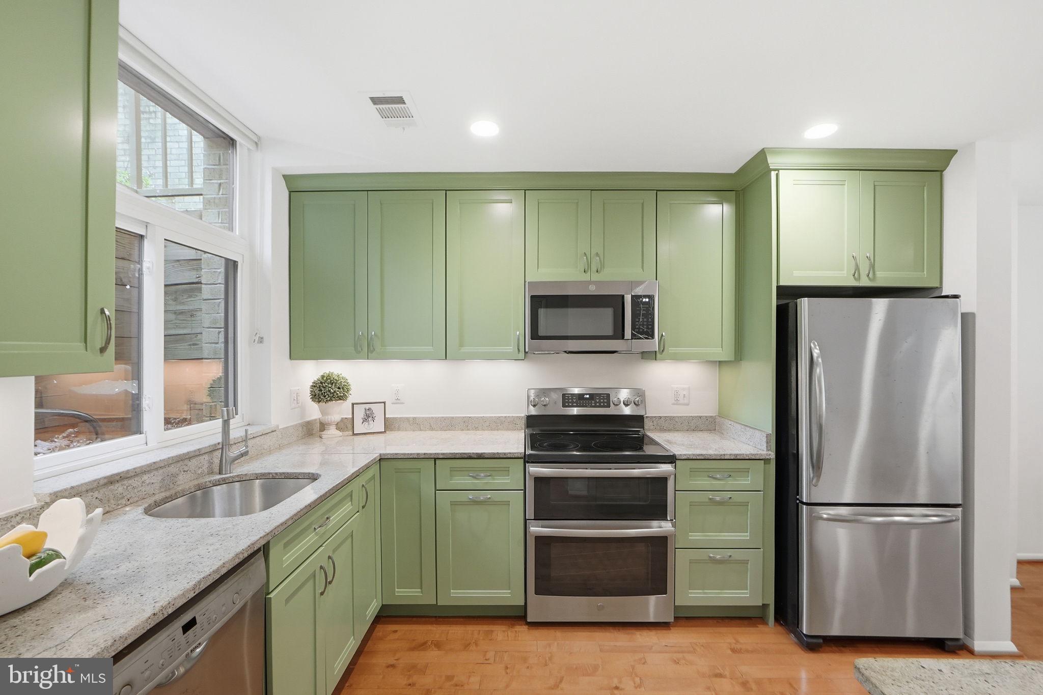 DOCKSIDE - Residential