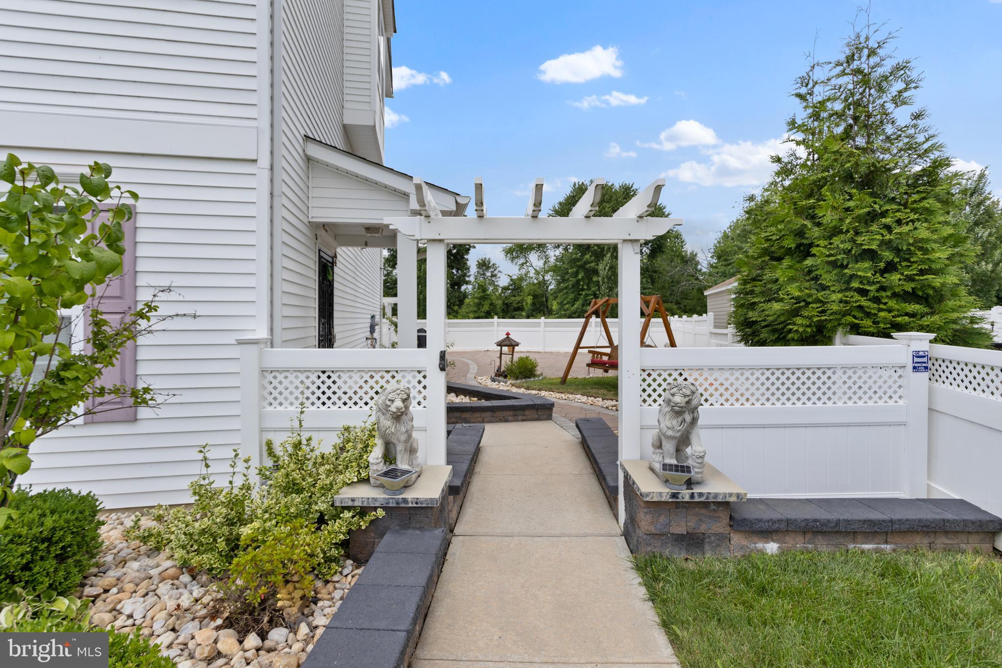 6 MOUNTIE LANE