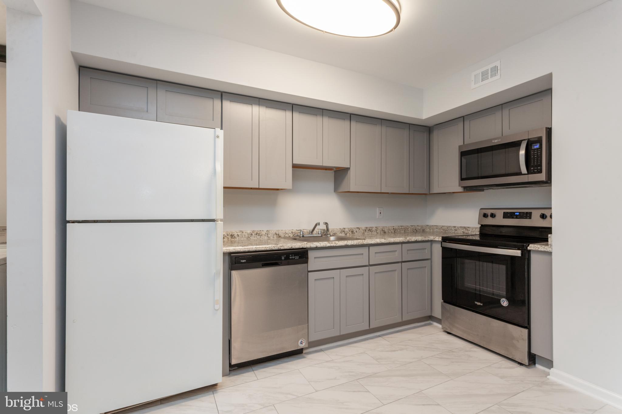 HERITAGE HILL CONDO - Residential