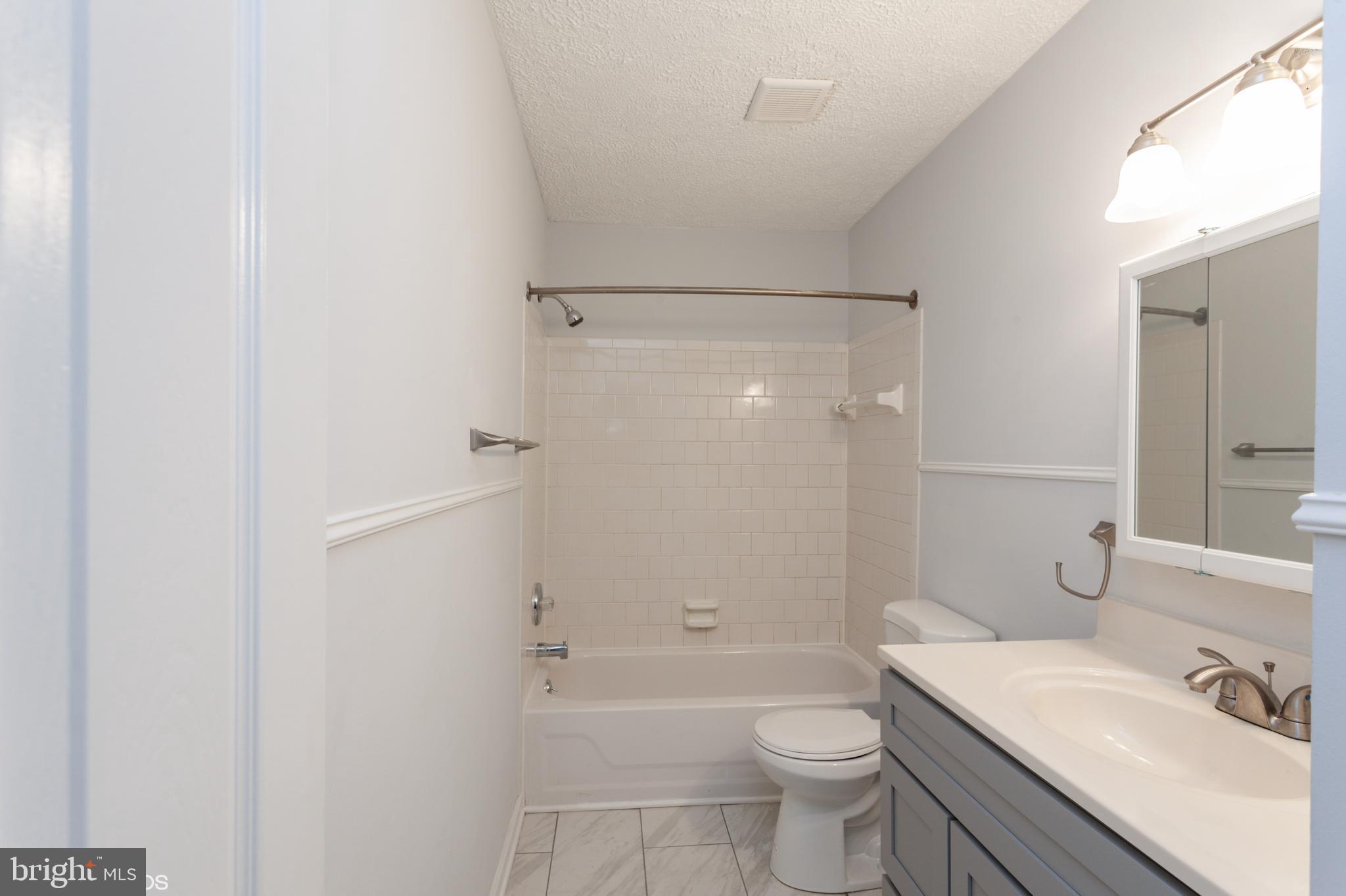 HERITAGE HILL CONDO - Residential