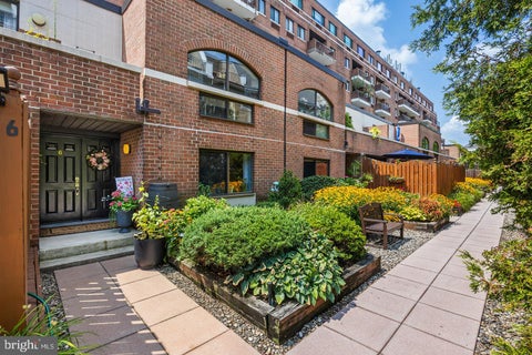 Condo For Sale - 200 Lombard Street #GU-6<br/> PHILADELPHIA, PA 19147