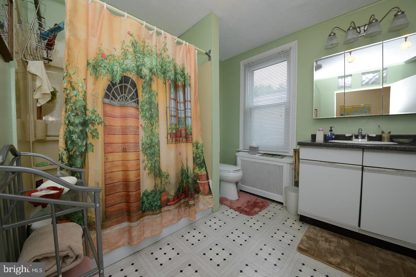 CHELTENHAM - Residential