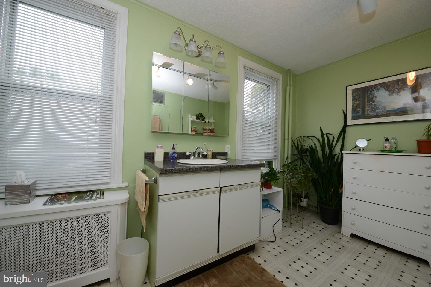 CHELTENHAM - Residential