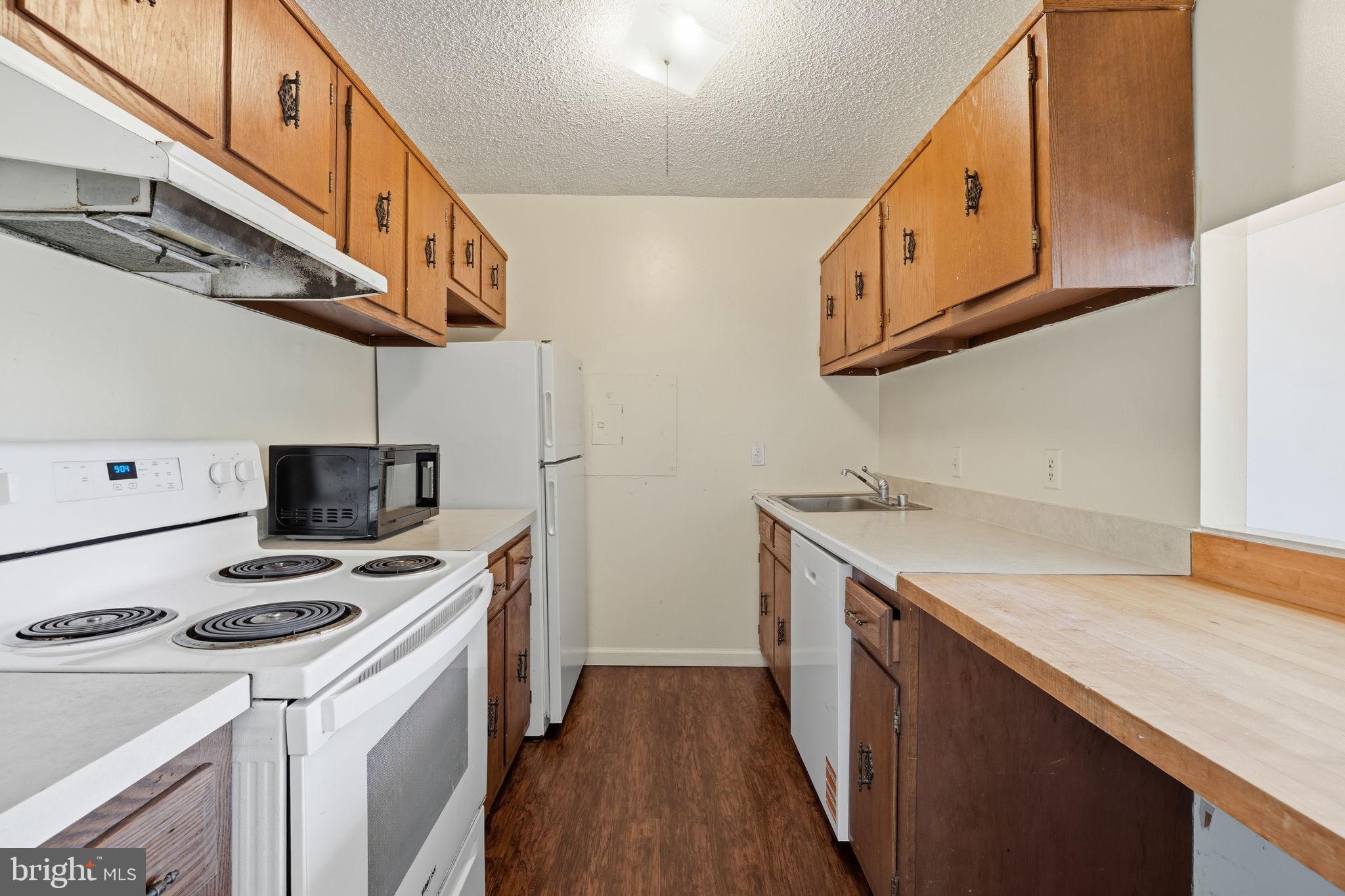 2311 PIMMIT DRIVE 511E
