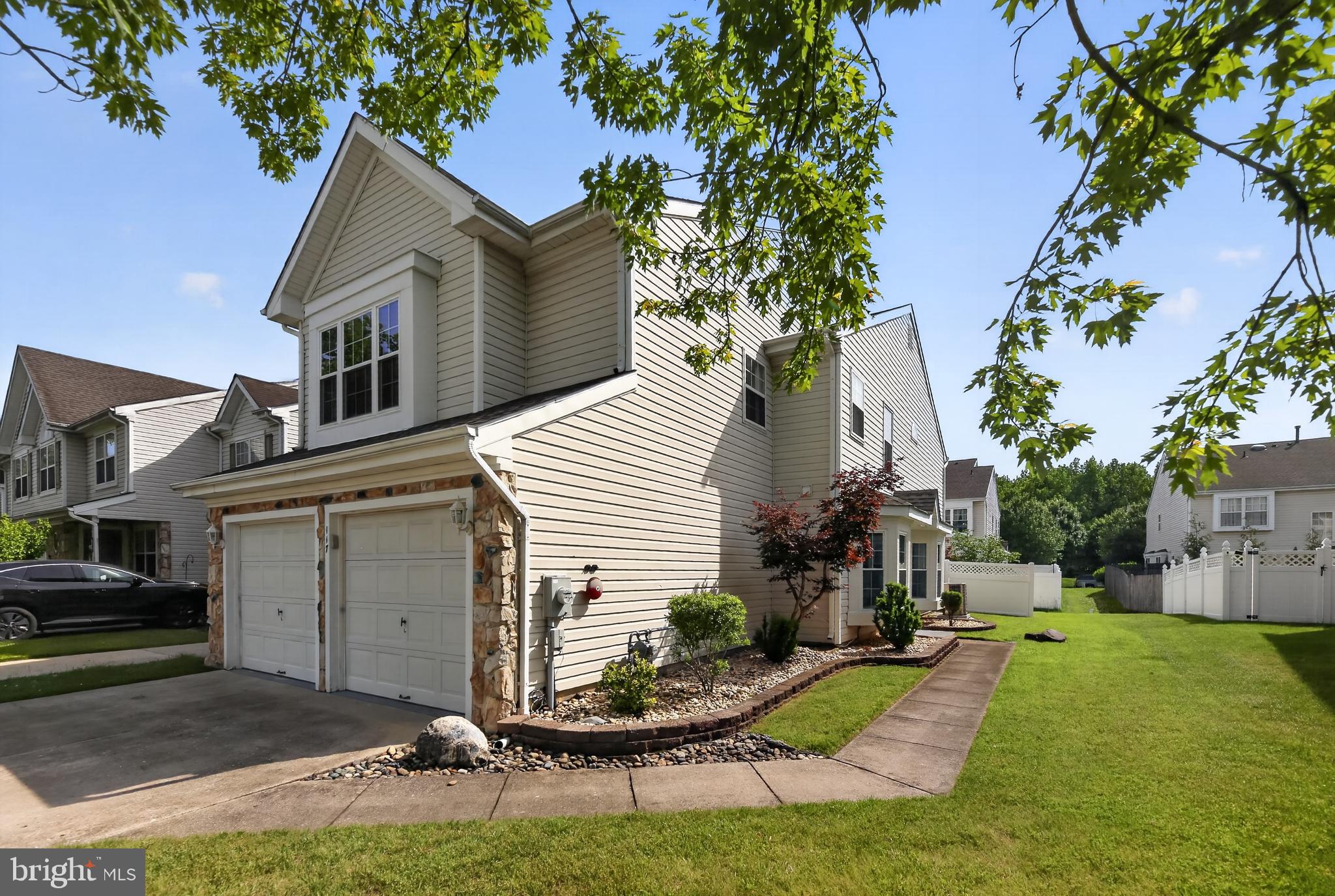 117 BUCKINGHAM WAY