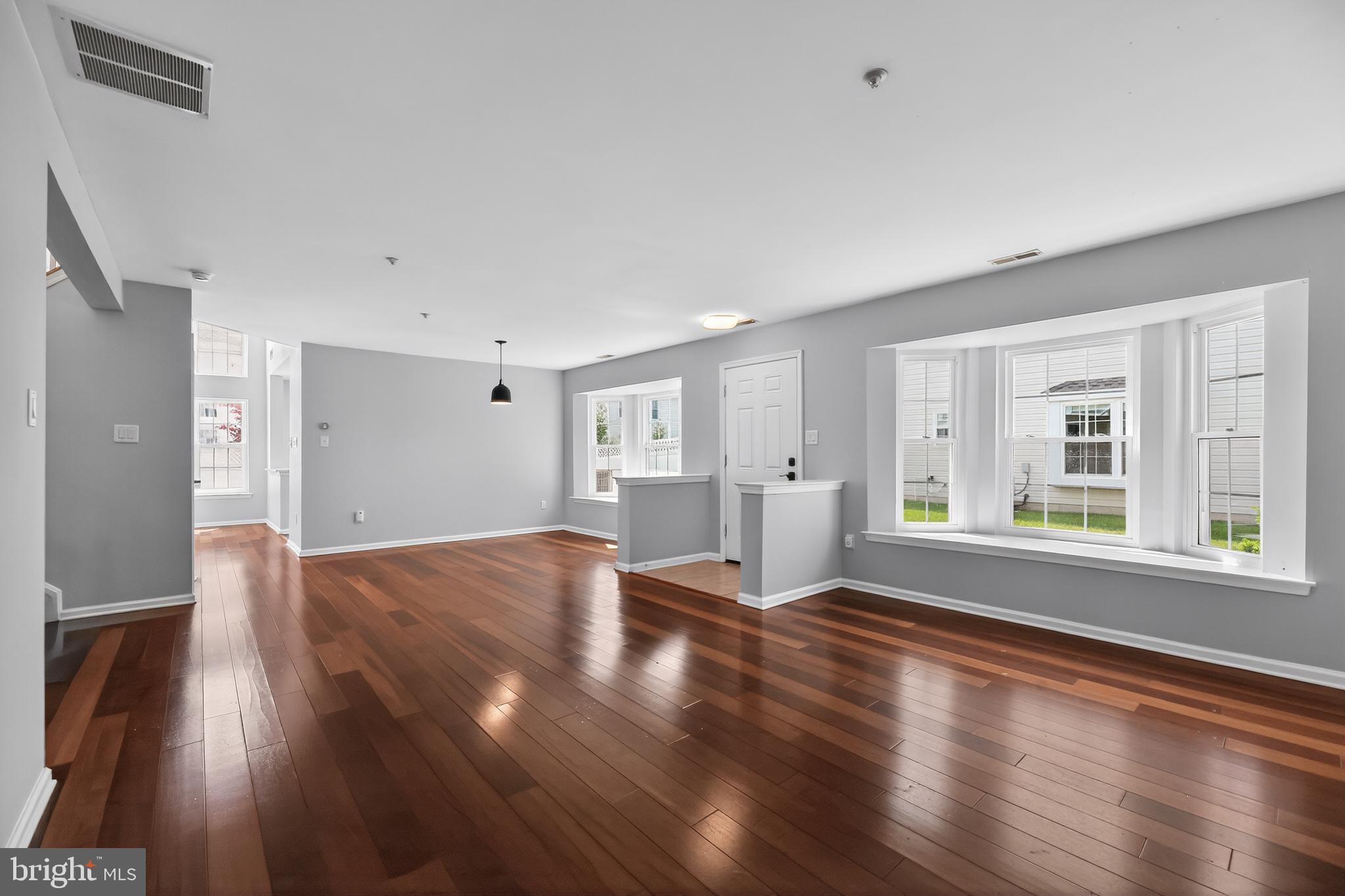 117 BUCKINGHAM WAY