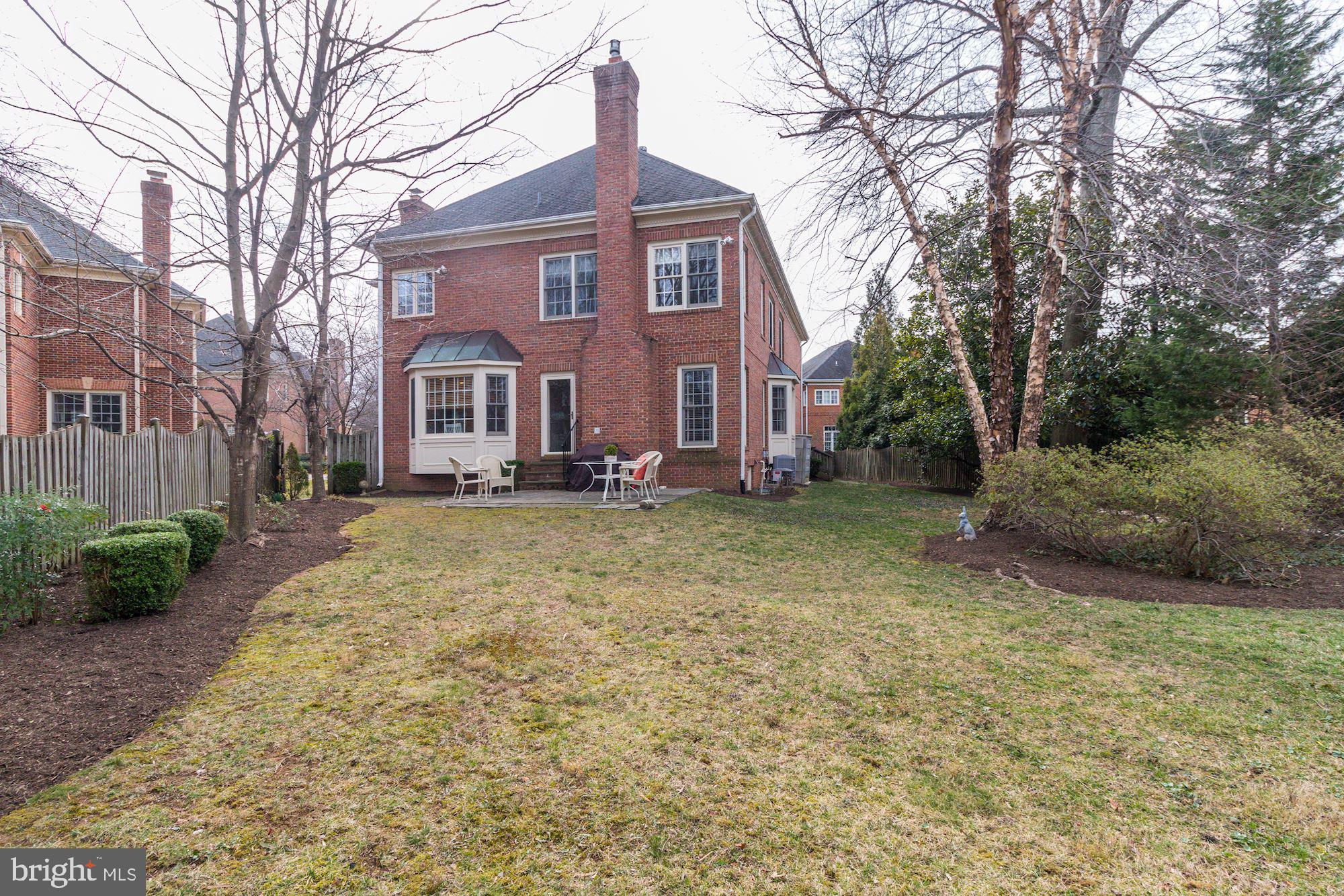 SHIRLEY WOODS - Residential