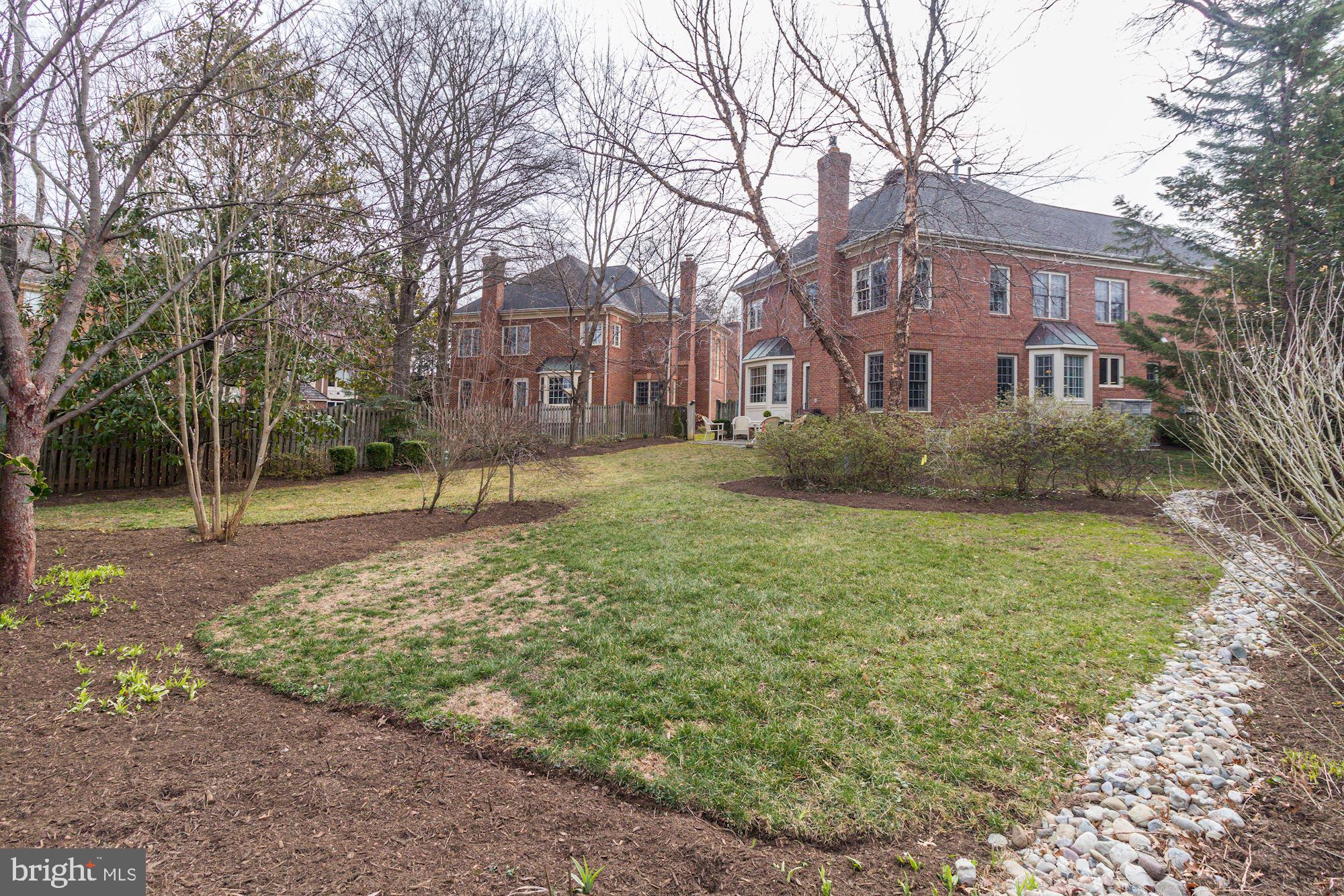 SHIRLEY WOODS - Residential