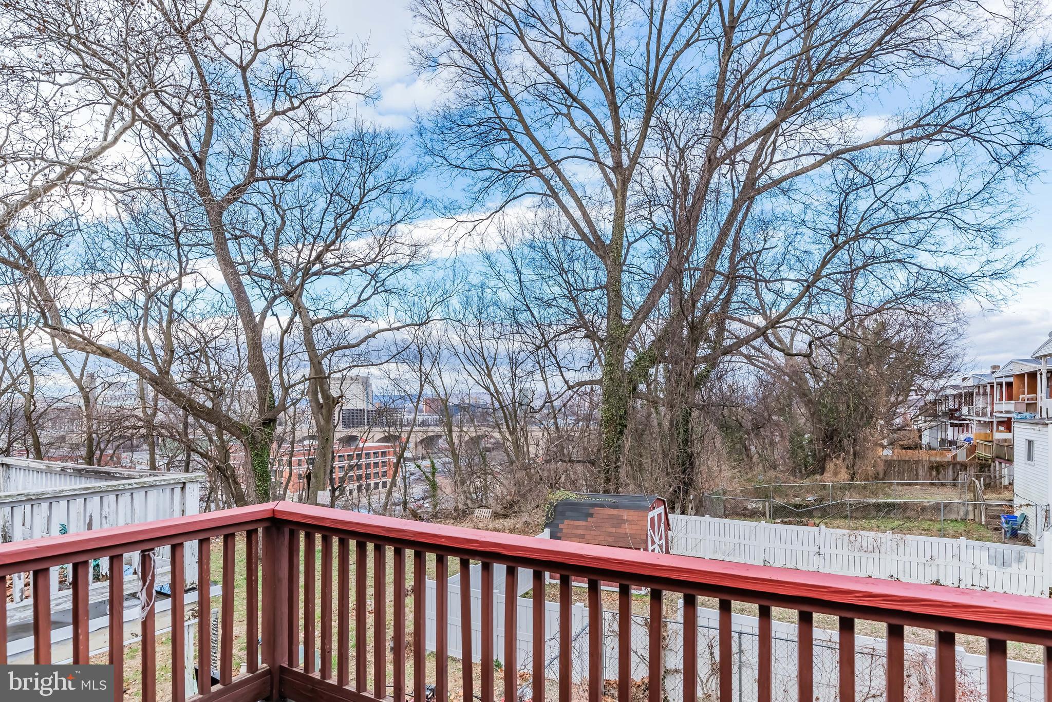 SUMMIT TERRACE - Residential