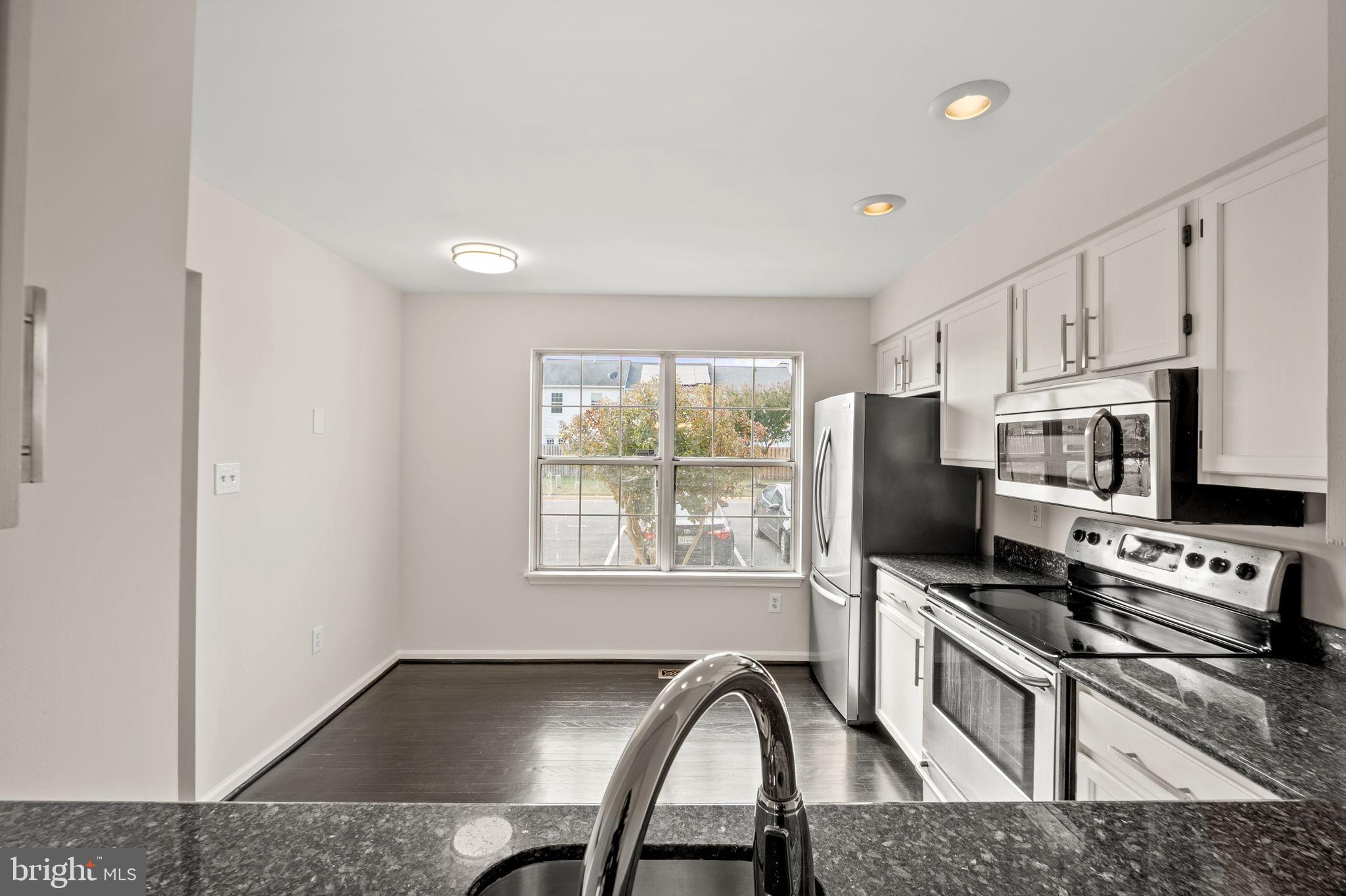 SOUTH COVE - Residential