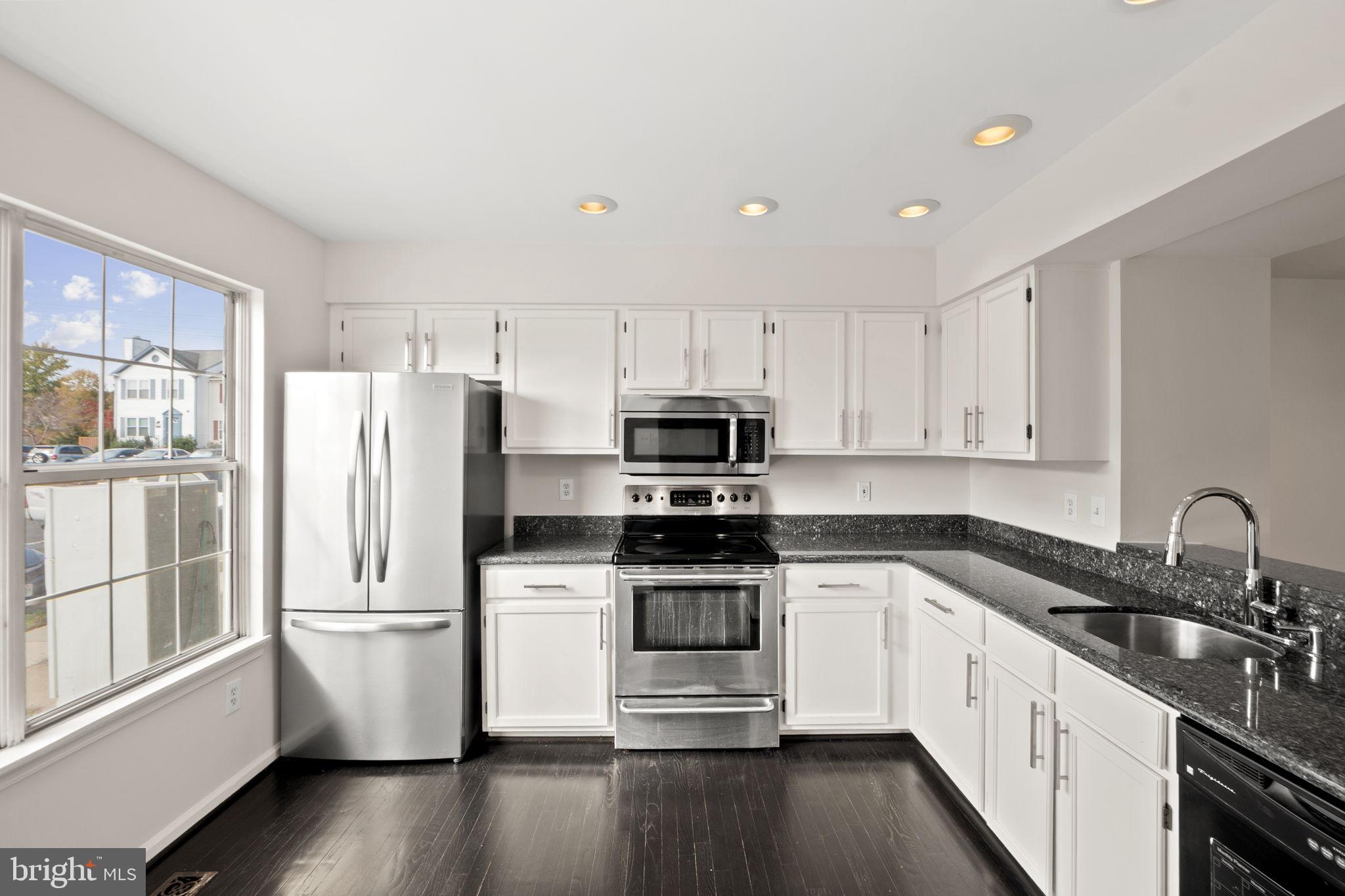 SOUTH COVE - Residential