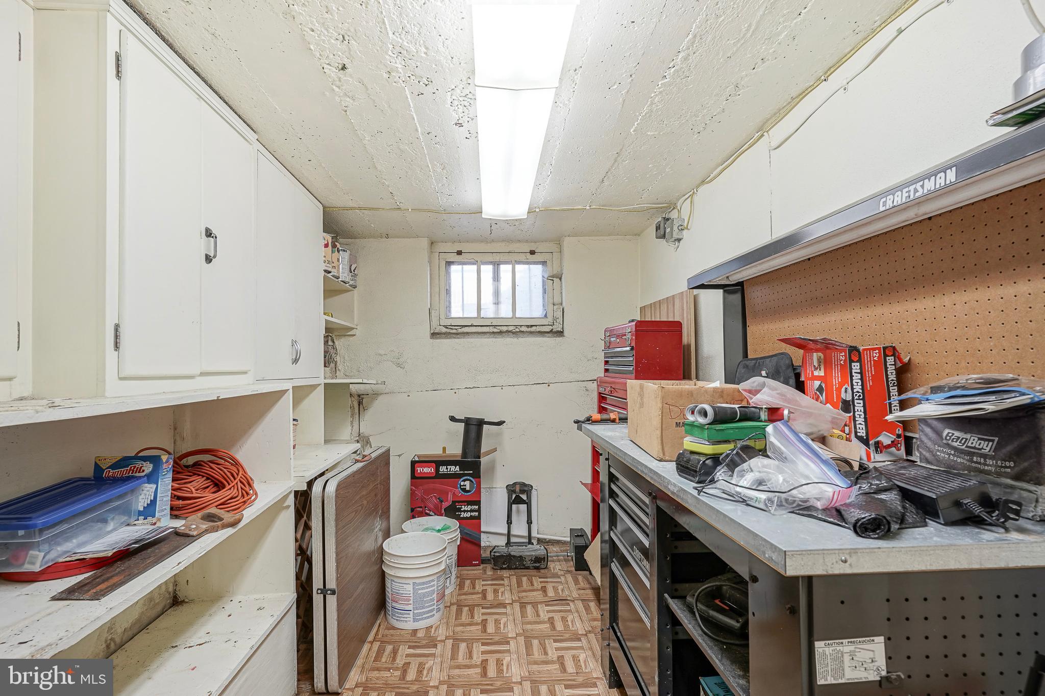 GIRARD ESTATES - Residential