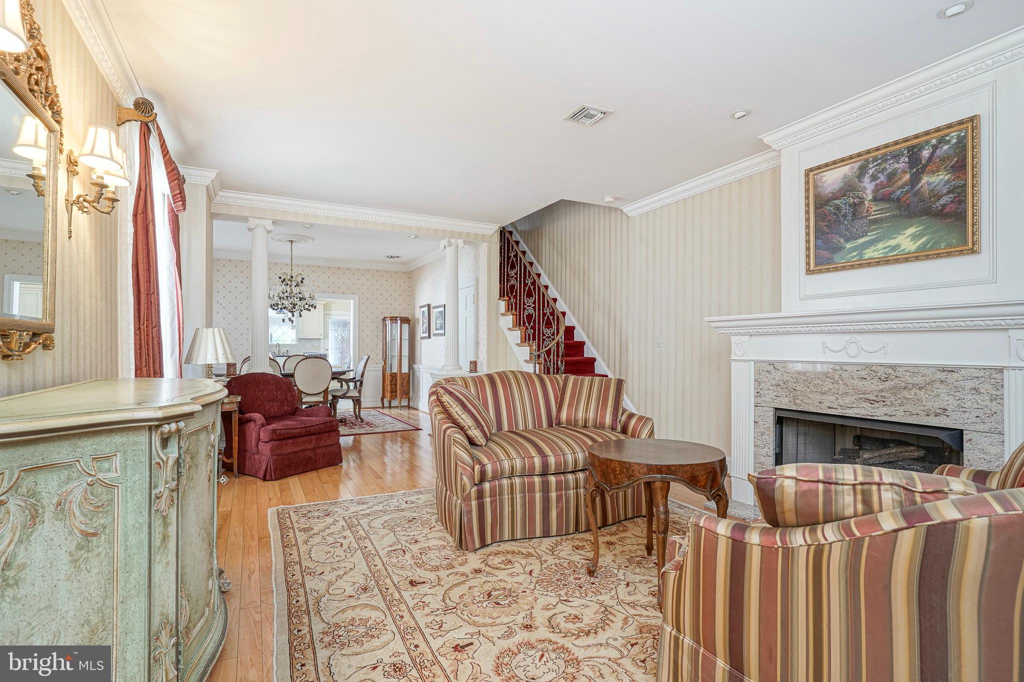 GIRARD ESTATES - Residential