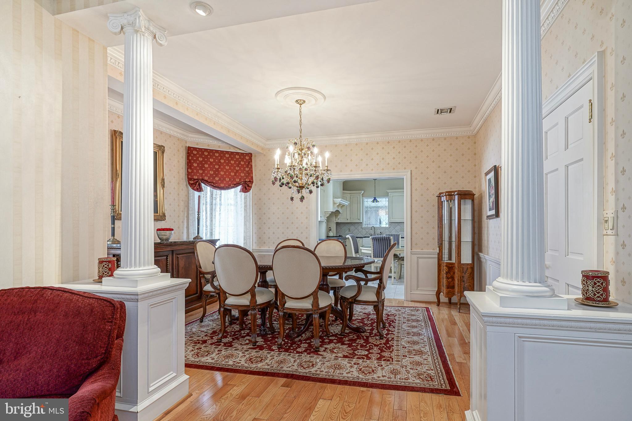 GIRARD ESTATES - Residential