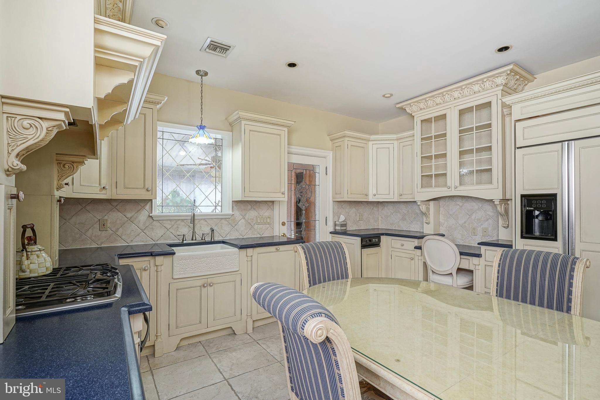 GIRARD ESTATES - Residential