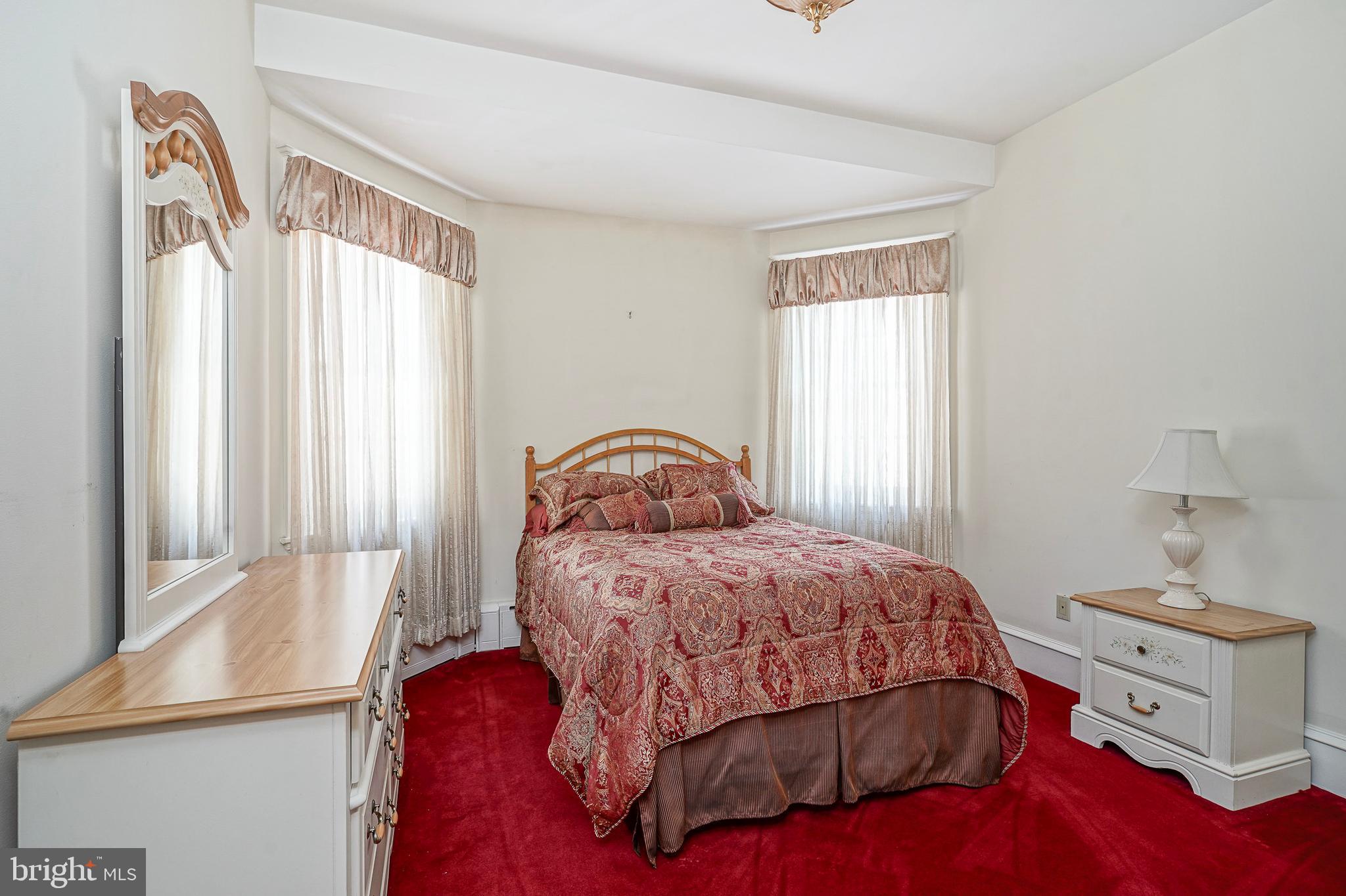 GIRARD ESTATES - Residential