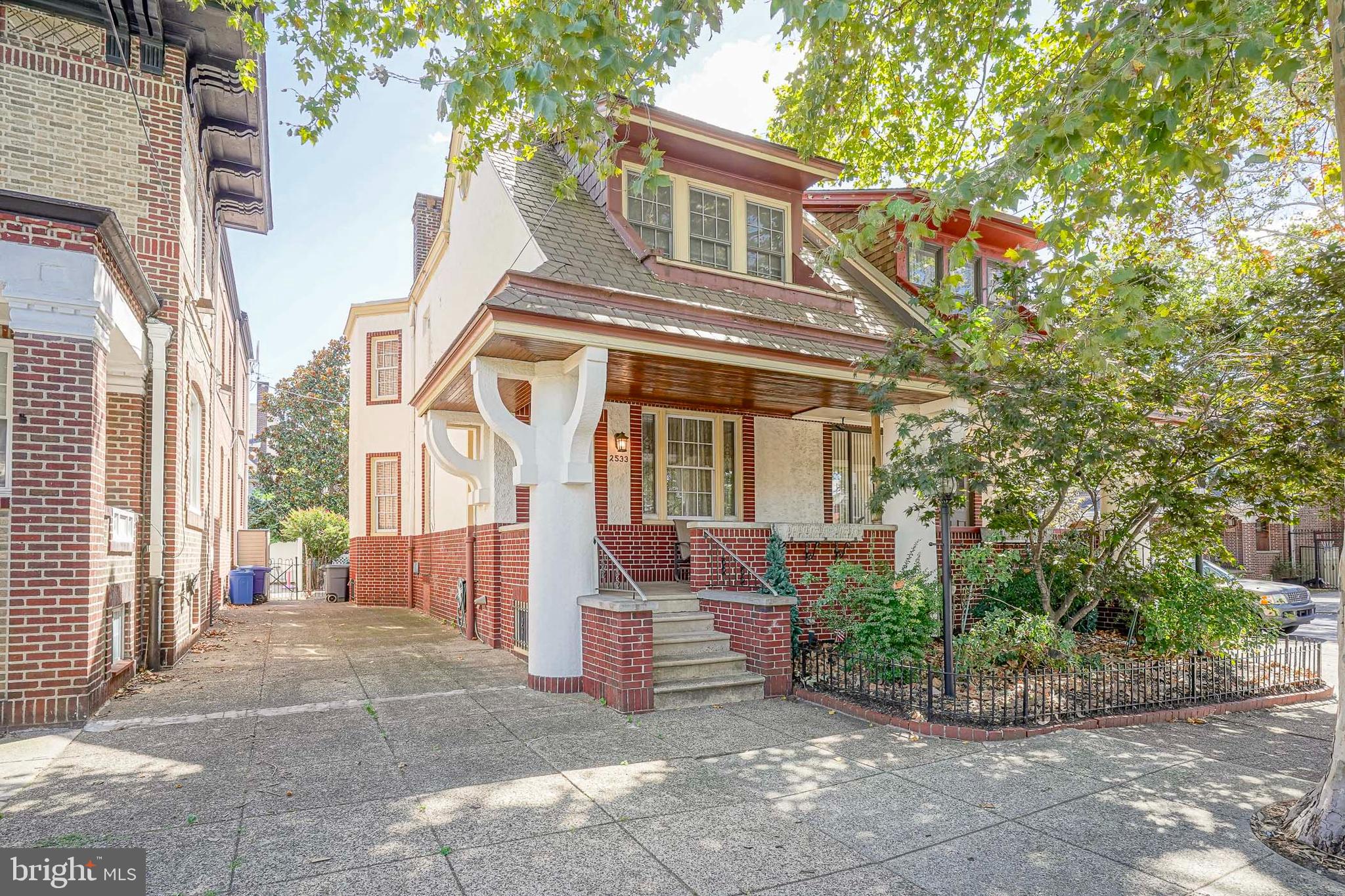 GIRARD ESTATES - Residential