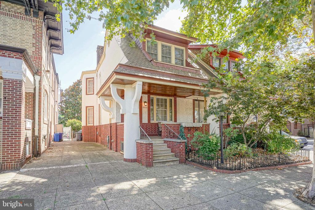 Photo of 2533 S Lambert Street, PHILADELPHIA, PA 19145 (MLS # PAPH2533292)