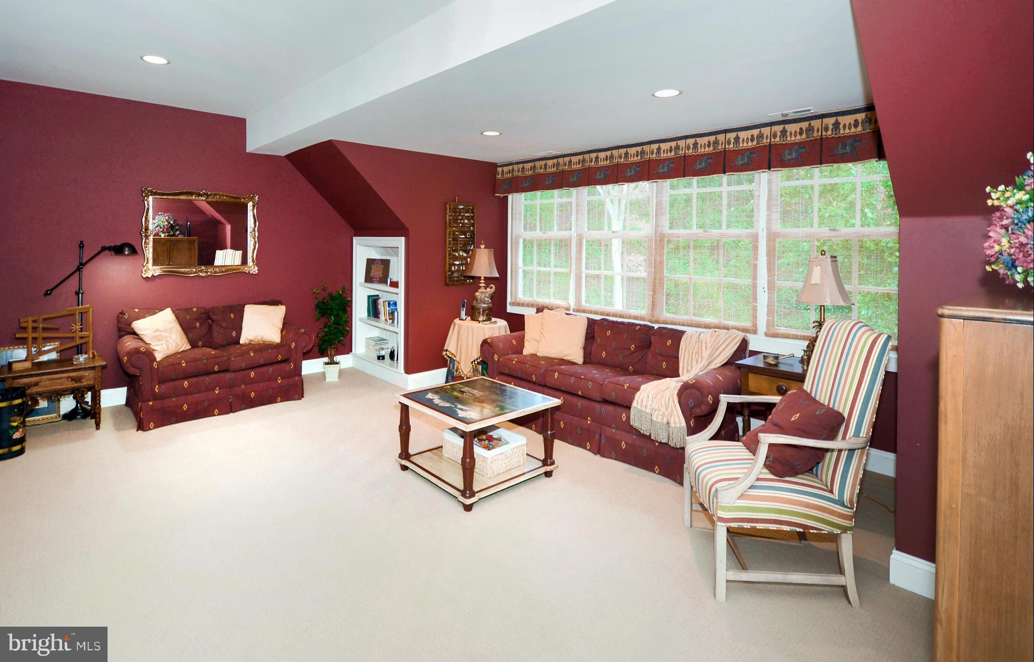 SPRINGHILL FARMS - Residential