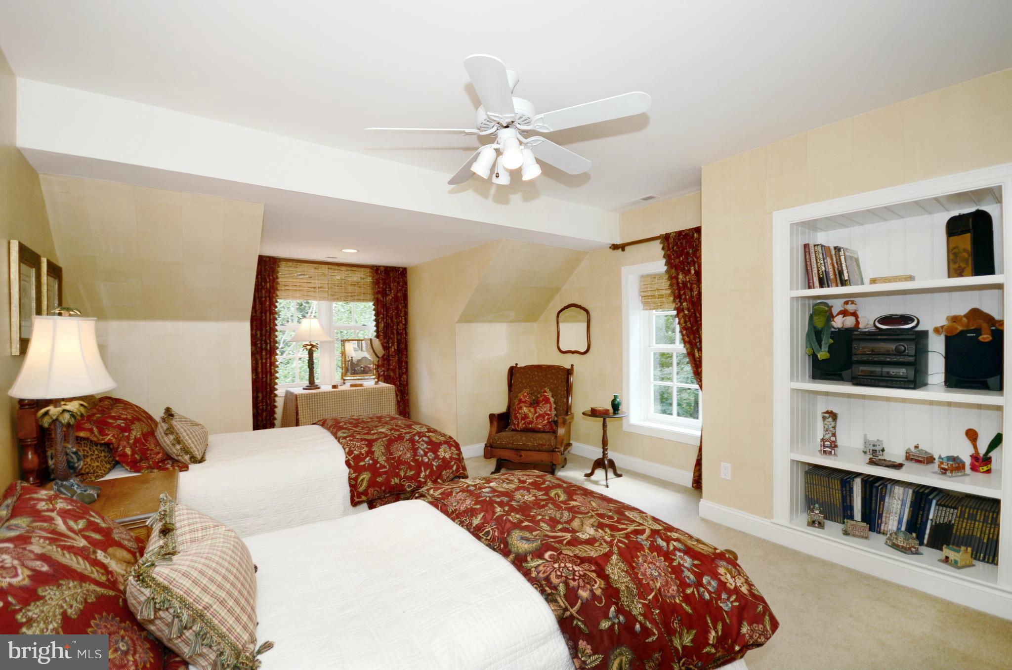 SPRINGHILL FARMS - Residential