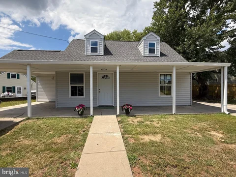 146 Scott Drive, Manassas Park, VA MLS: VAMP2004060