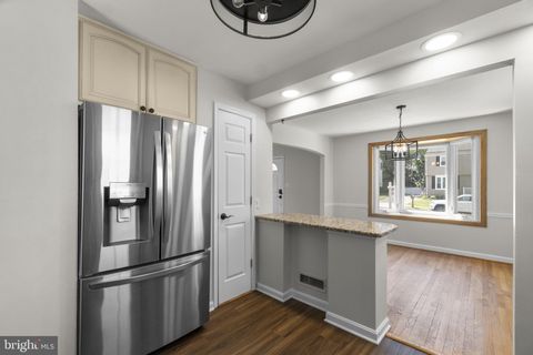 Tiny photo for 2018 Norhurst Way N, CATONSVILLE, MD 21228 (MLS # MDBC2162142)