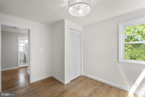 Tiny photo for 2018 Norhurst Way N, CATONSVILLE, MD 21228 (MLS # MDBC2162142)