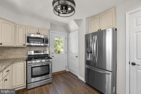 Tiny photo for 2018 Norhurst Way N, CATONSVILLE, MD 21228 (MLS # MDBC2162142)