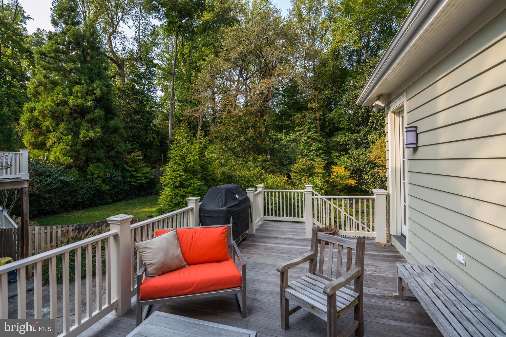 CLEVELAND PARK - Residential