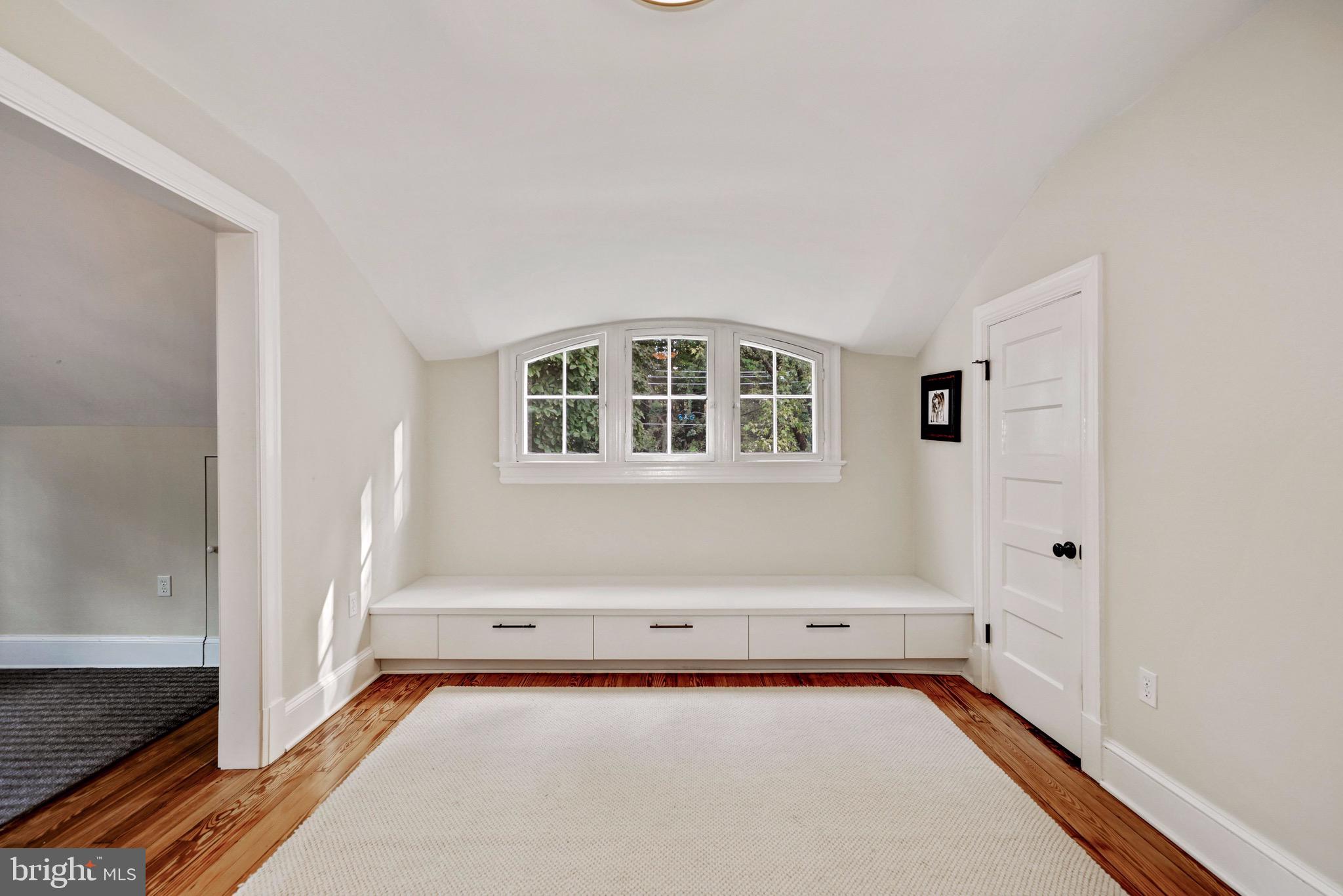 CLEVELAND PARK - Residential