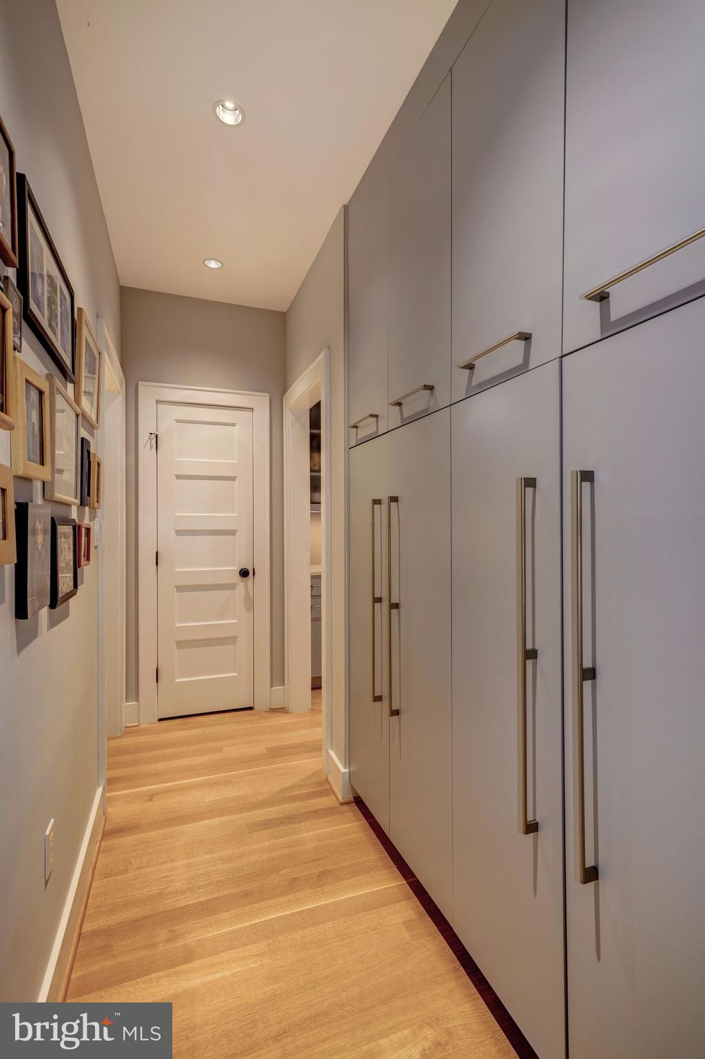 CLEVELAND PARK - Residential