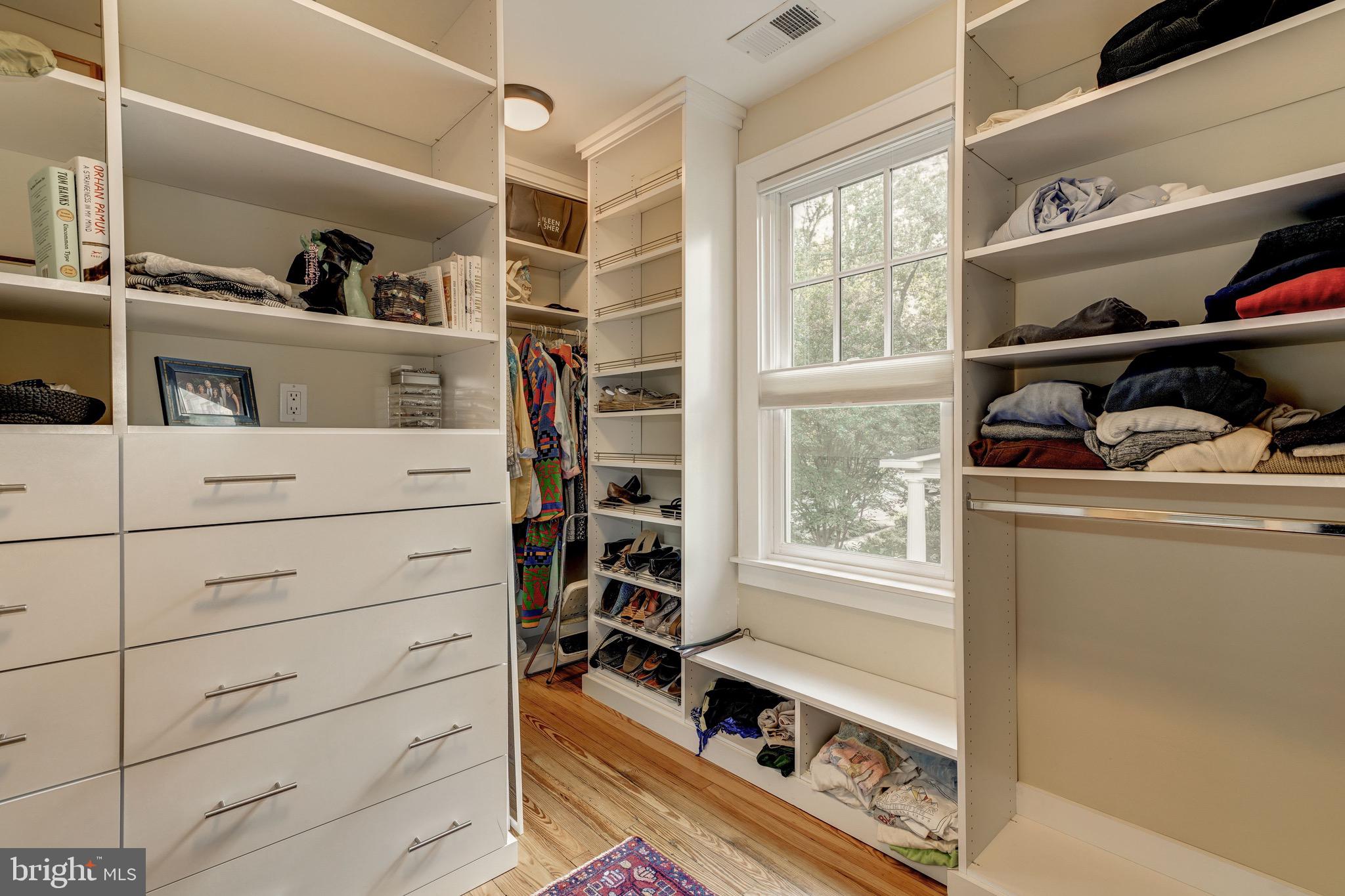 CLEVELAND PARK - Residential