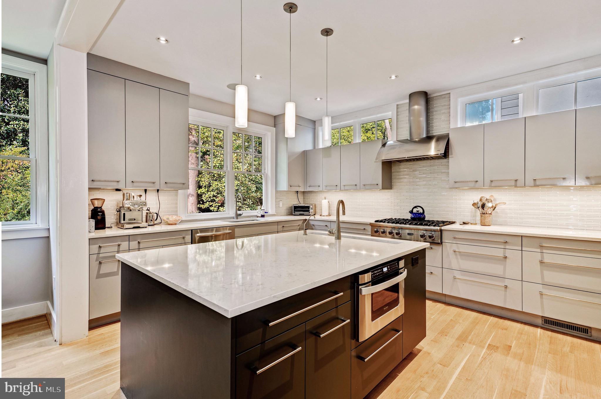 CLEVELAND PARK - Residential