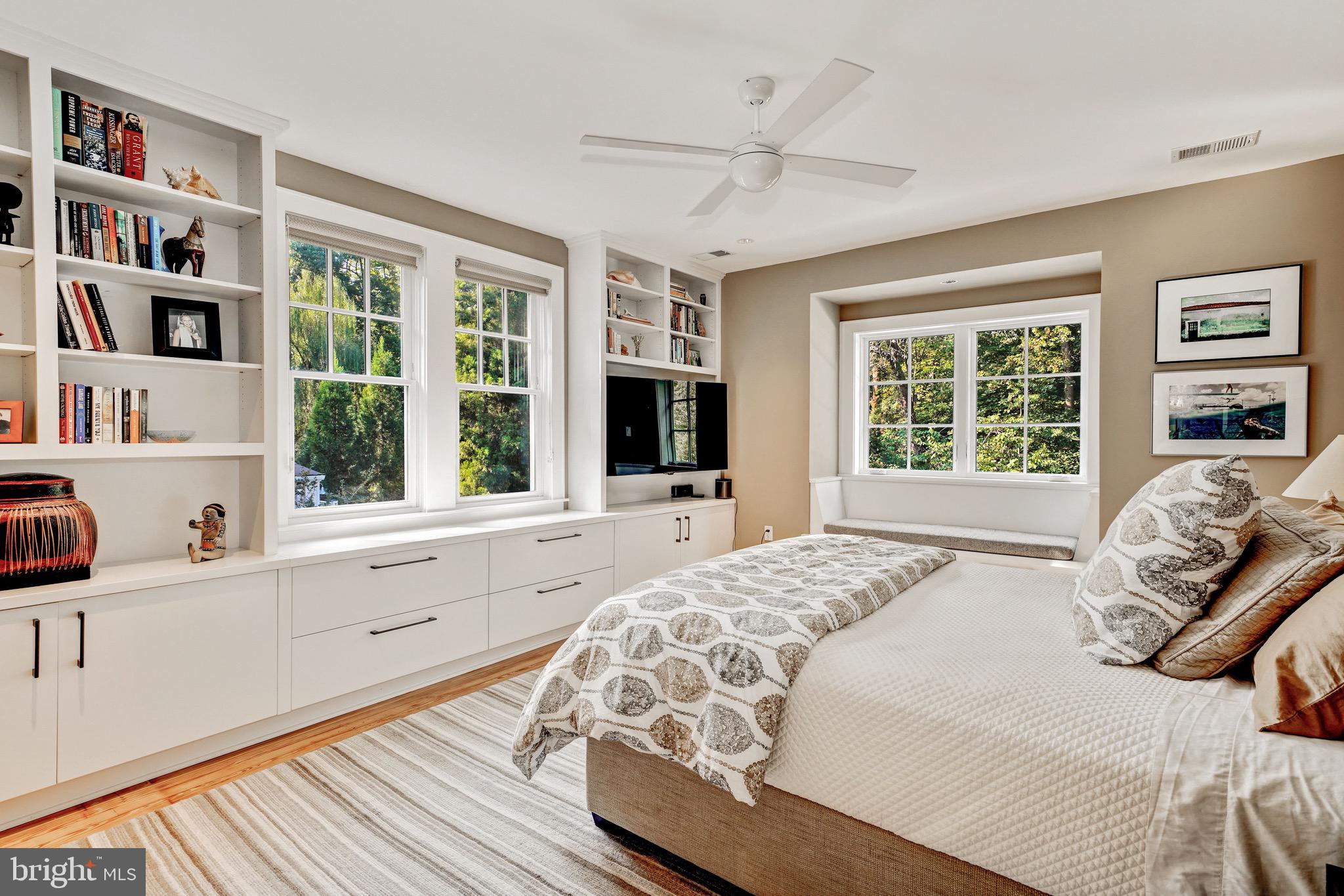 CLEVELAND PARK - Residential